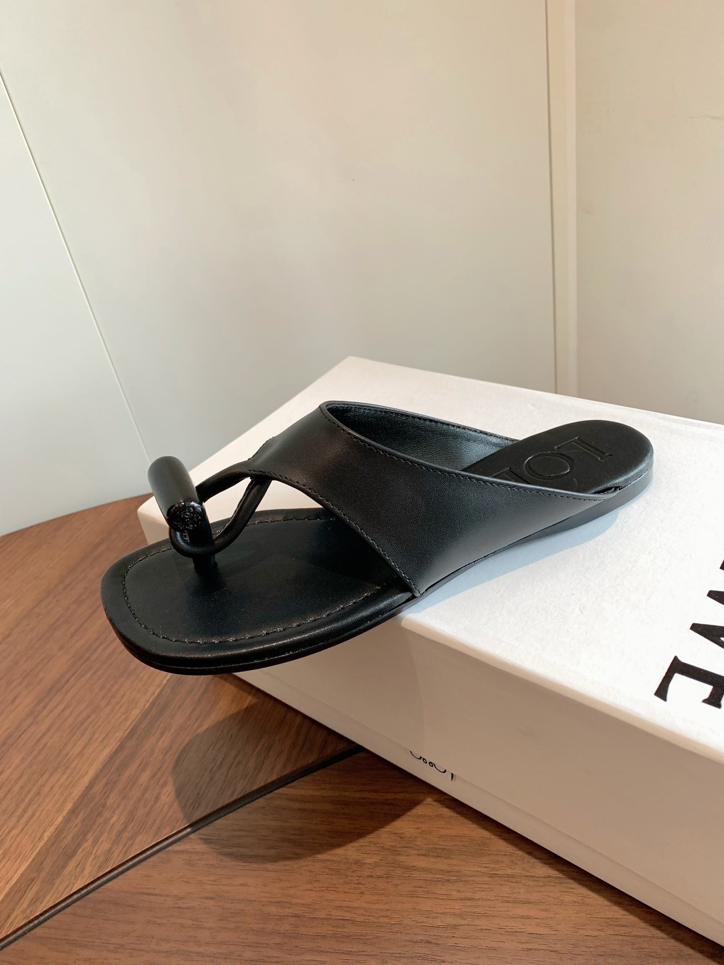 Loewe Toggle Sandals Black Leather 878017