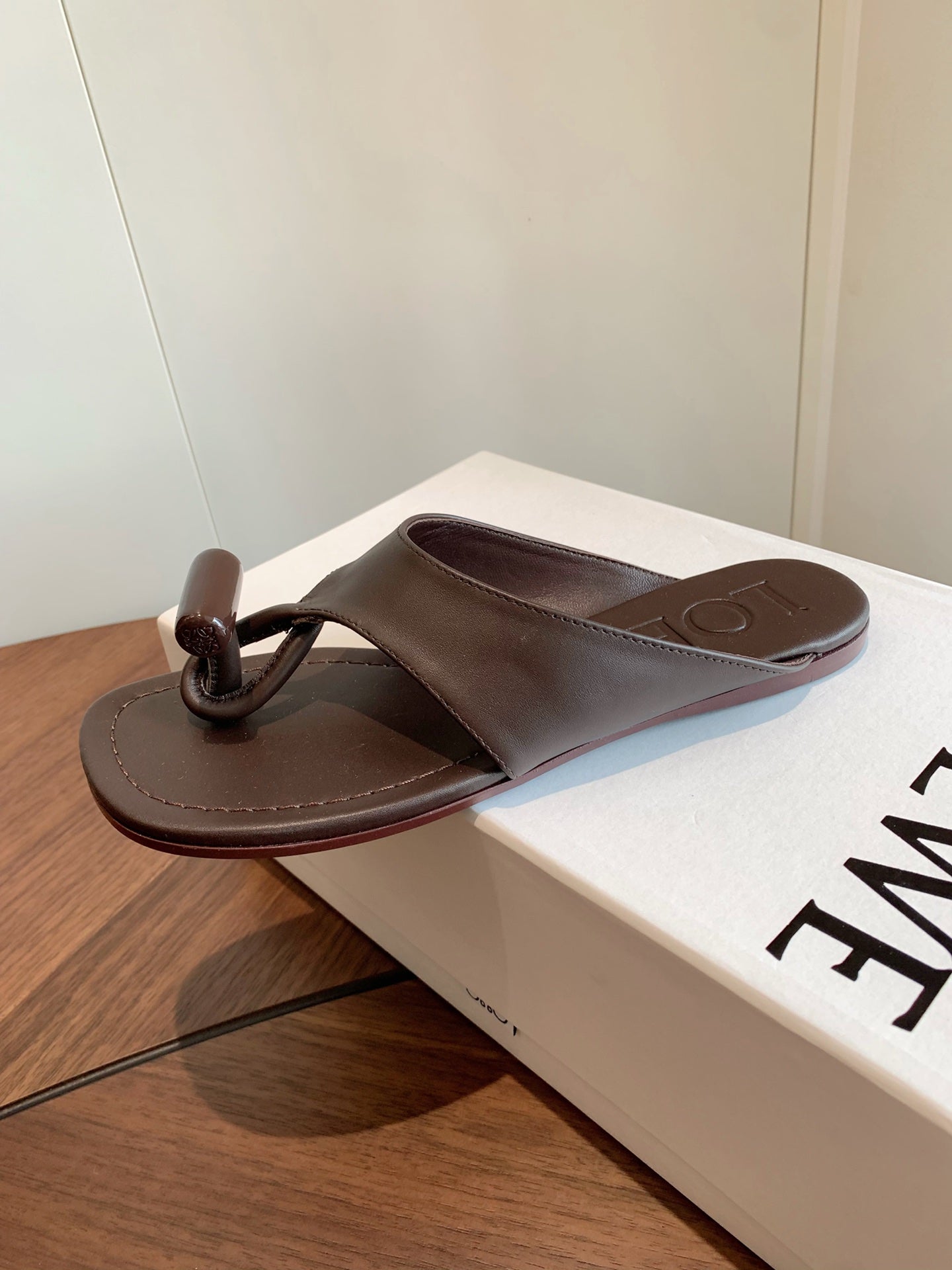 Loewe Toggle Sandals Coffee Leather 878019