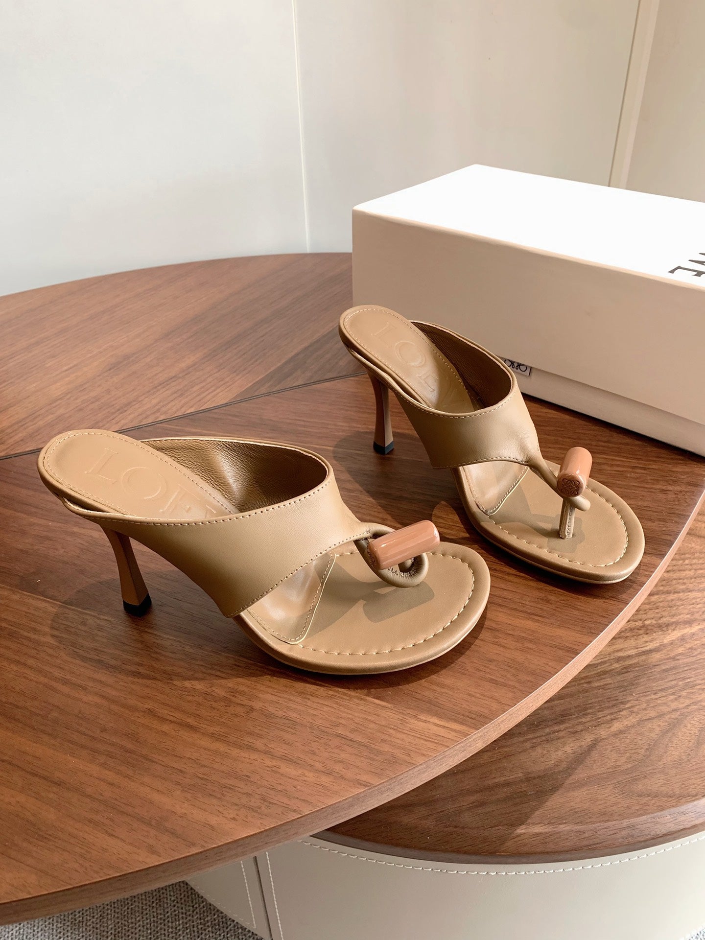 Loewe Toggle Sandals 9cm Beige Leather 878022