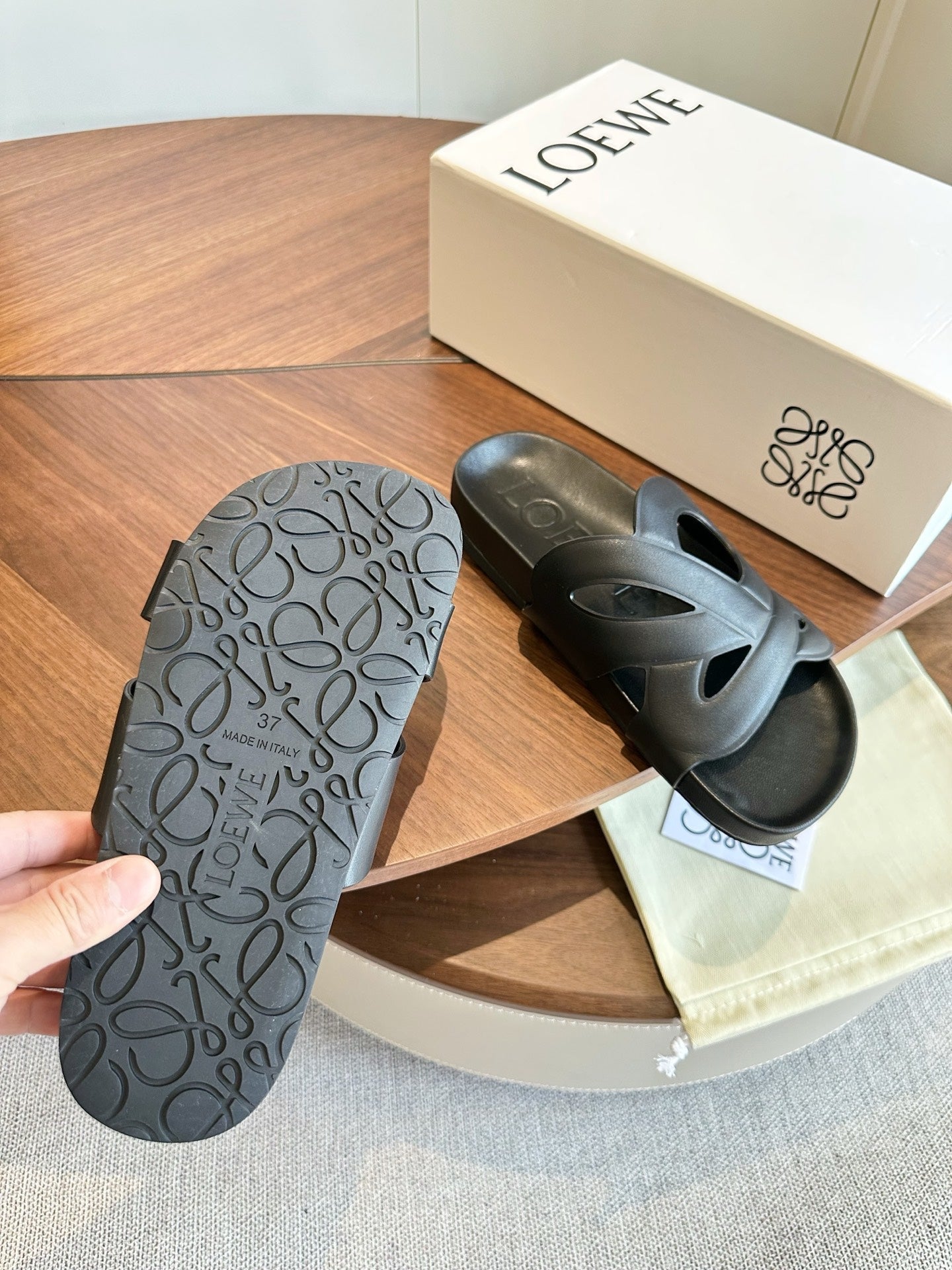 Loewe Ease Slide Black Leather 878032