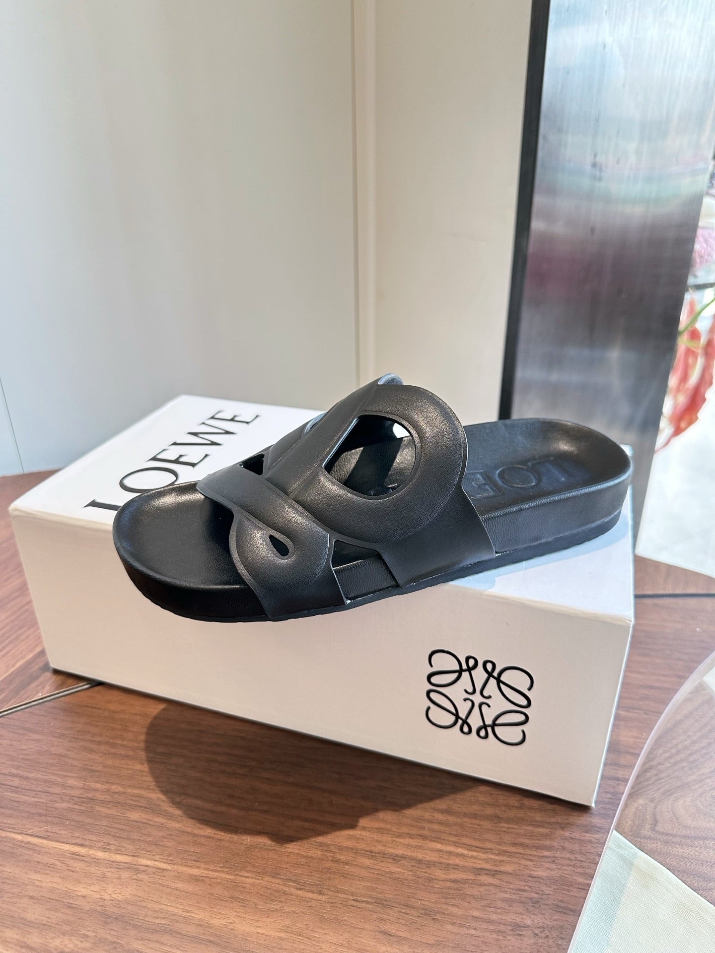 Loewe Ease Slide Black Leather 878032