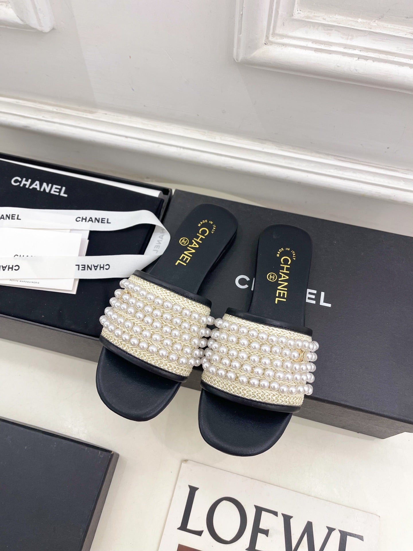 Chanel Flat Sandal In White Mix Black Calfskin