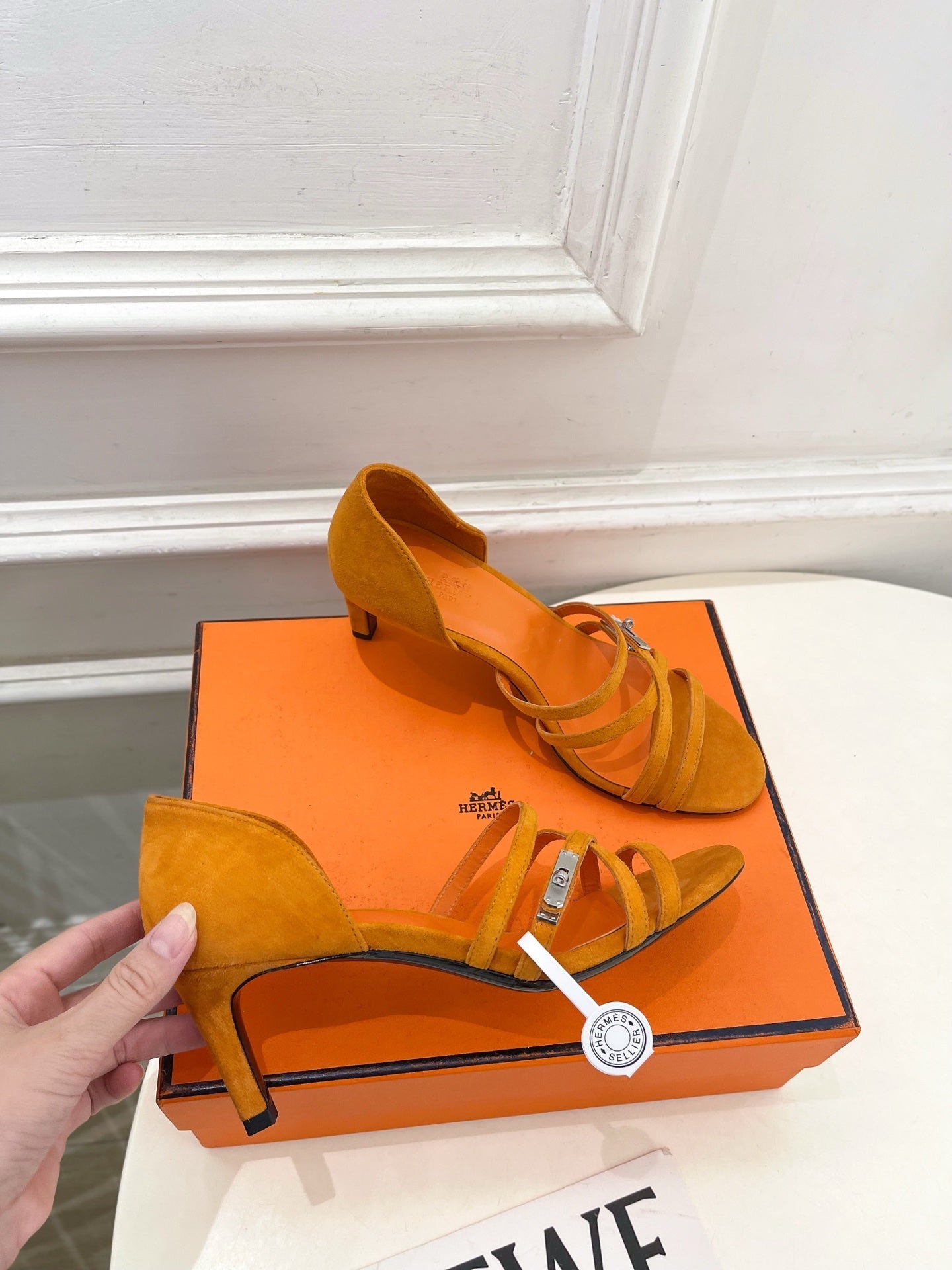 HM Lipstick 65 Sandals Orange Suede 536144