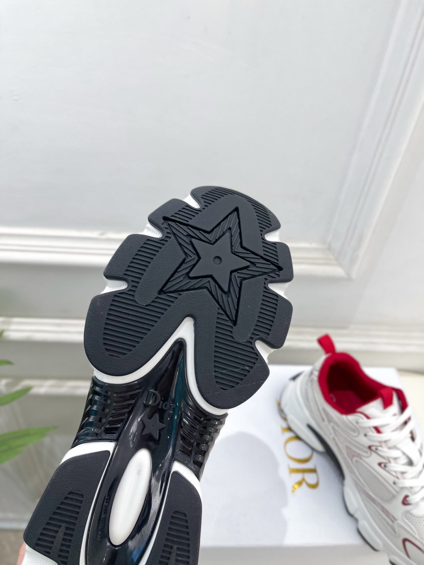 CD SS26 B30 Sneakers White Red Cowhide Mesh 631931