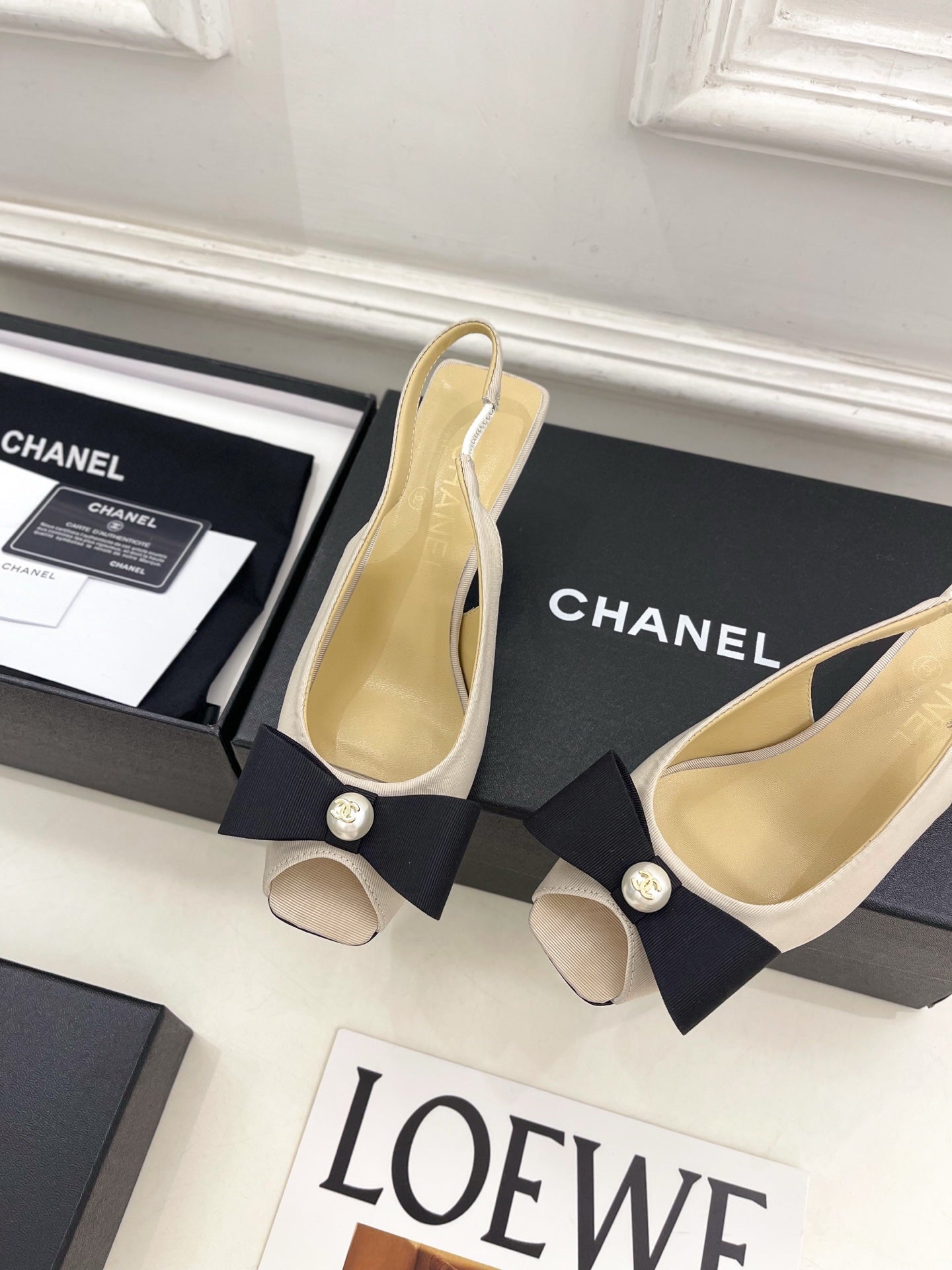 CC 26s Classic Toe High-Heeled Sandals 5.5cm Light Beige Black Canvas 891633