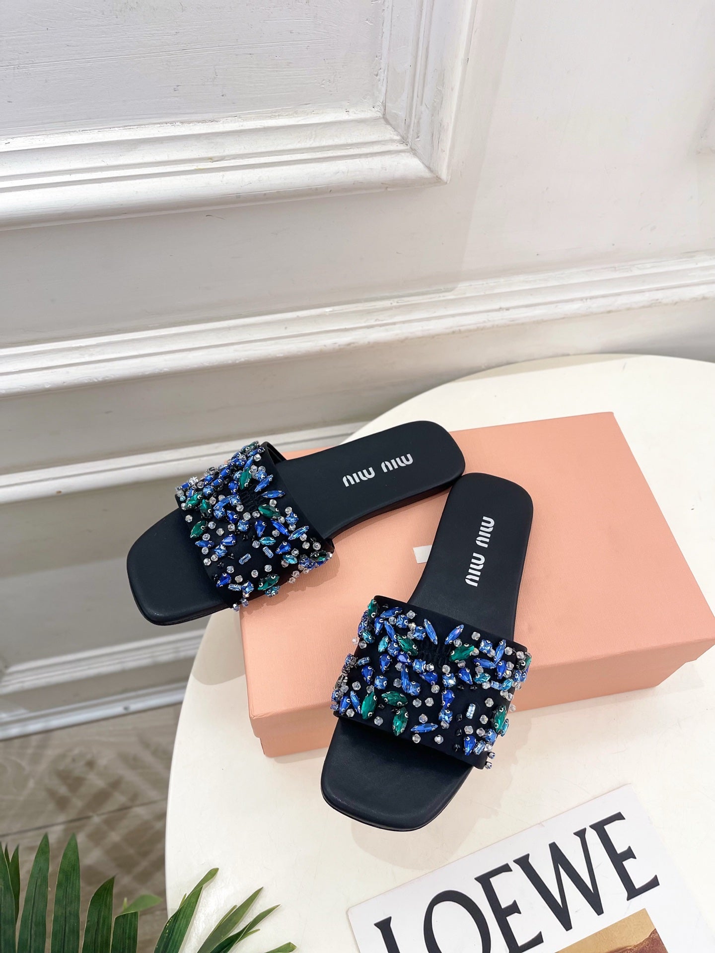 Miu 26s Rhinestone Flat Sandals Black Sheepskin Silk 891869