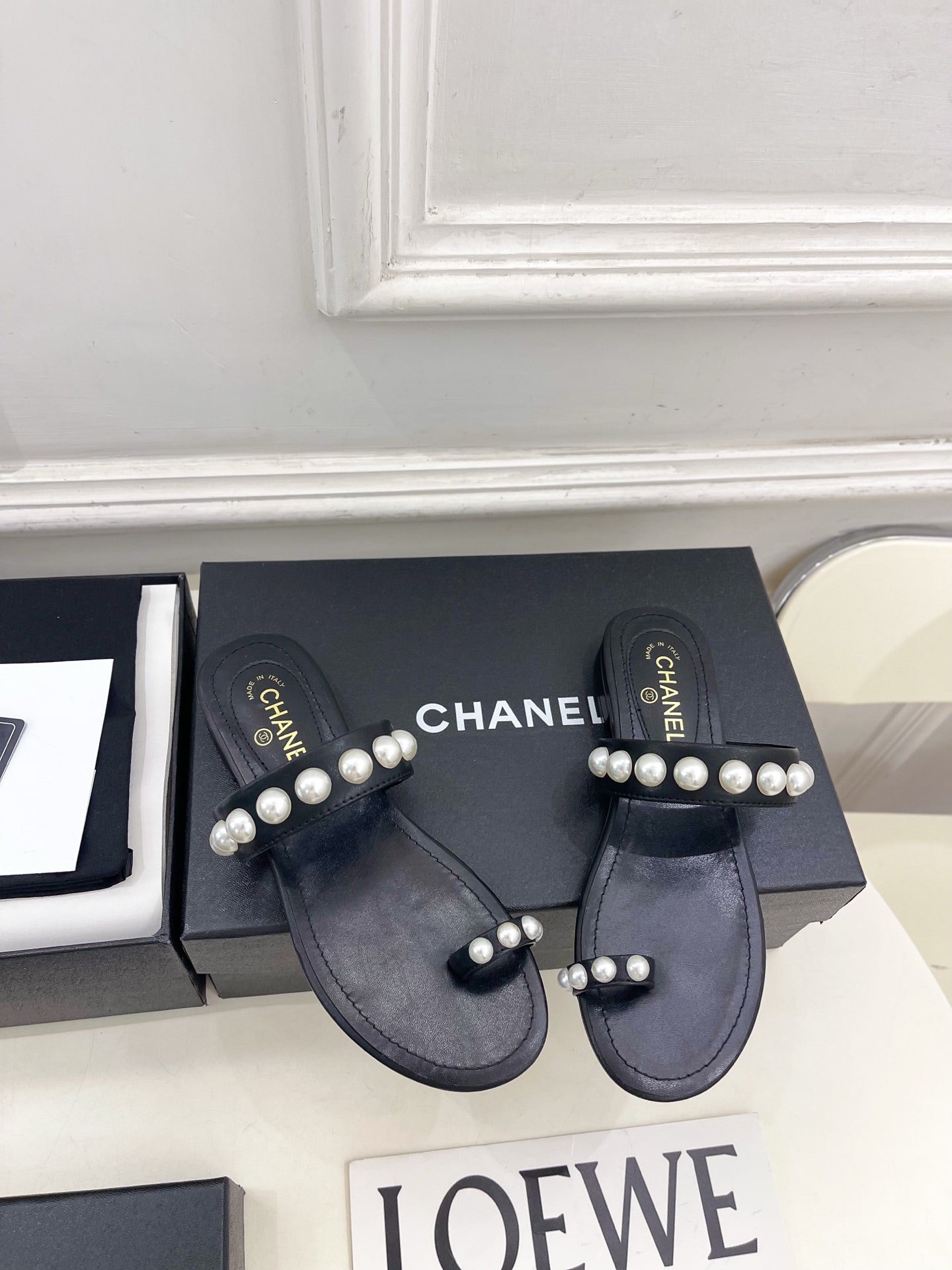 CC 26s Pearl Embellished Sandals Black Sheepskin 947066