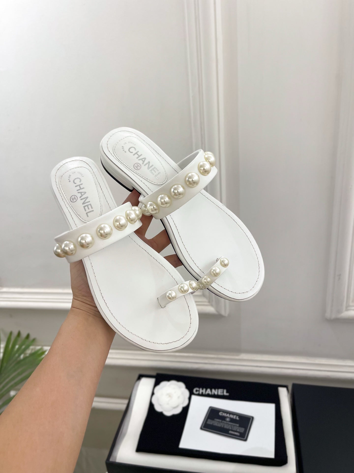 CC 26s Pearl Embellished Sandals White Sheepskin 947067