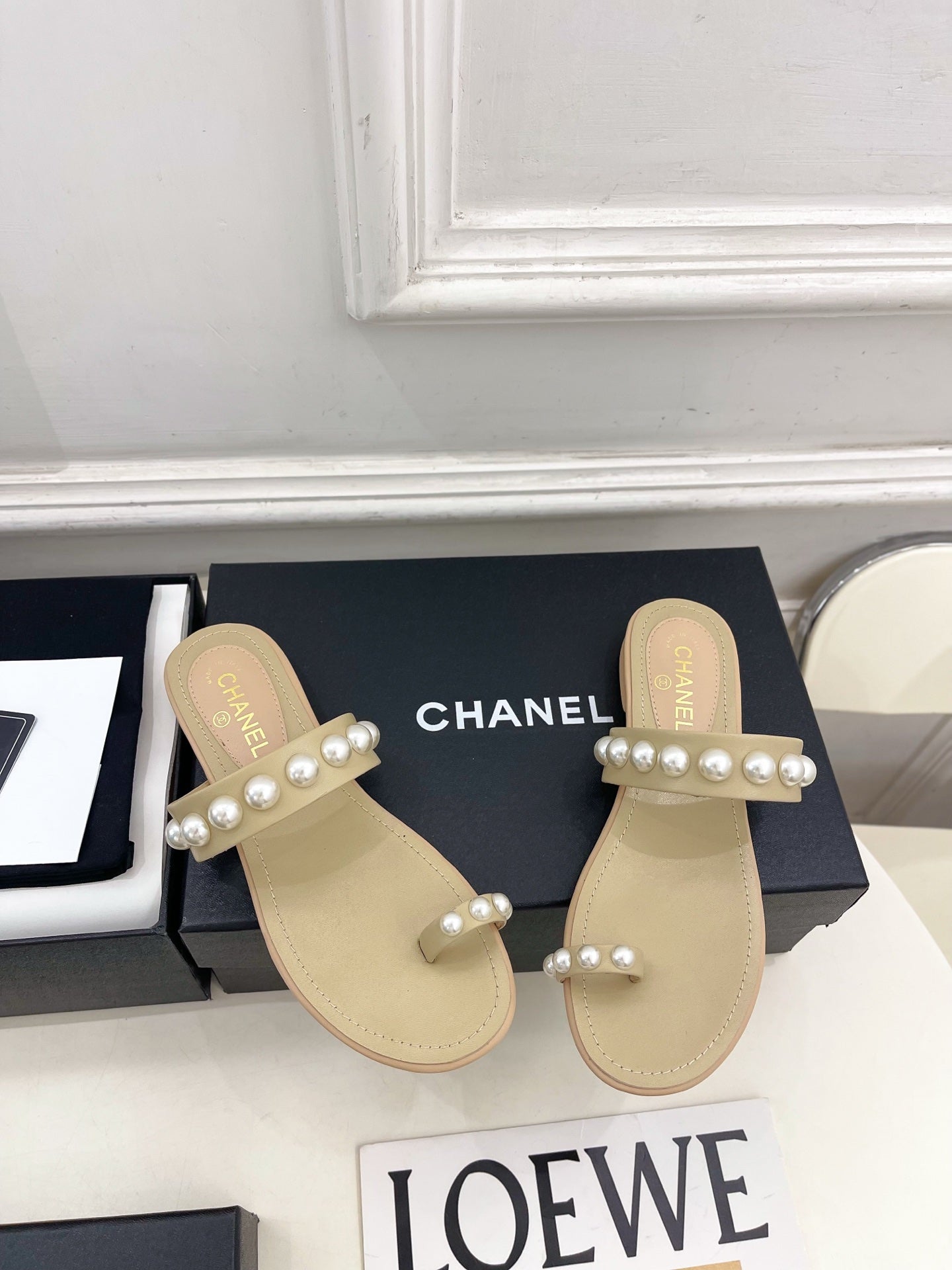 CC 26s Pearl Embellished Sandals Beige Sheepskin 947068