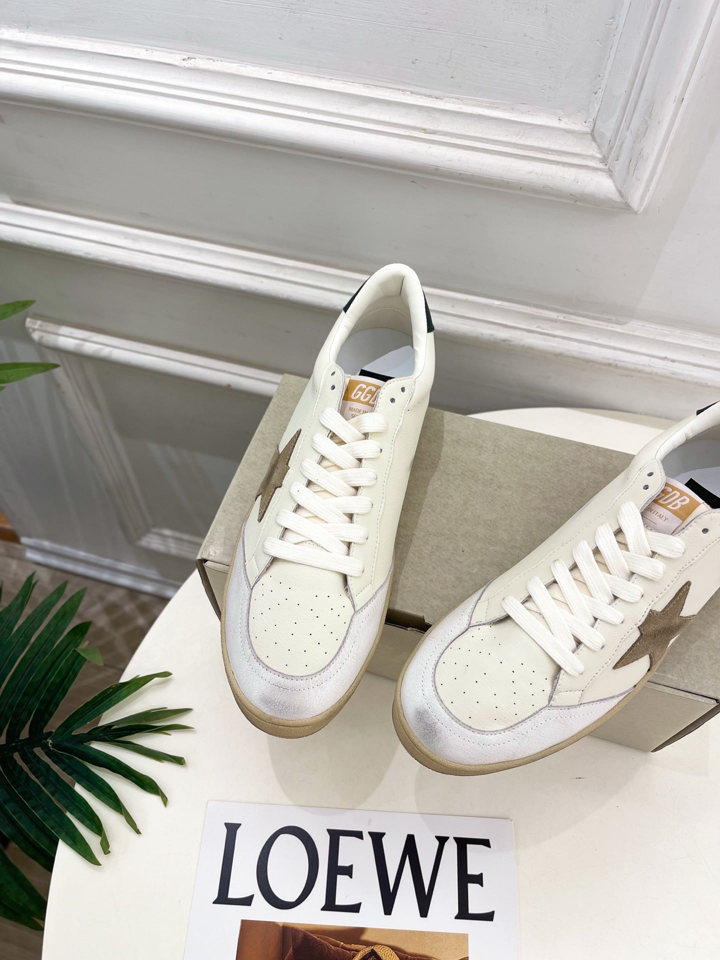Golden Goose 26s Super-Star Beige Star Cream Leather 947742