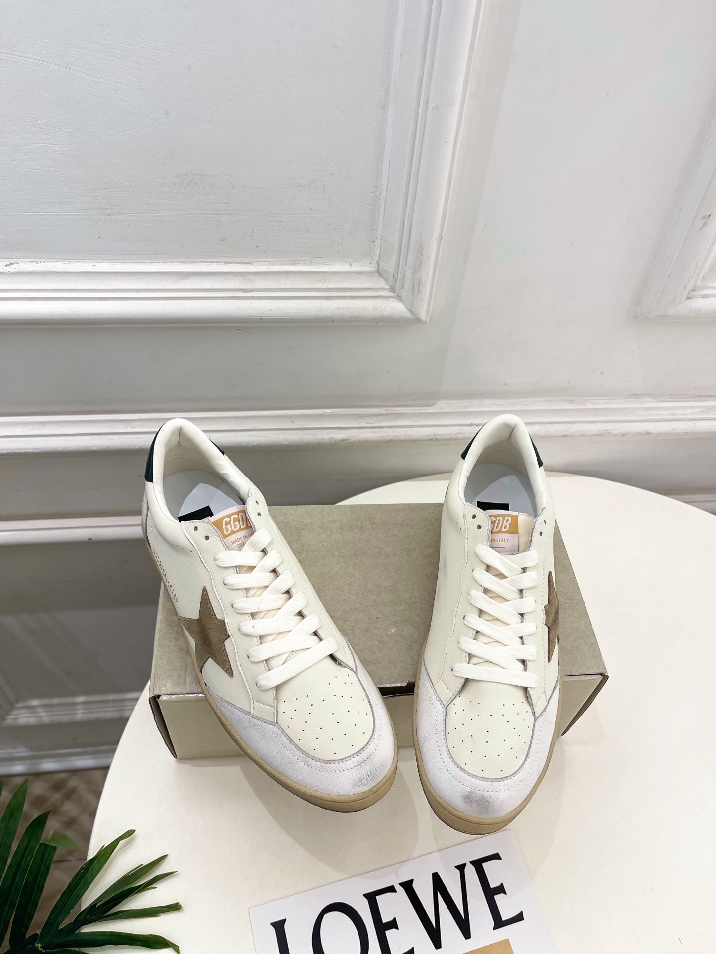 Golden Goose 26s Super-Star Beige Star Cream Leather 947742