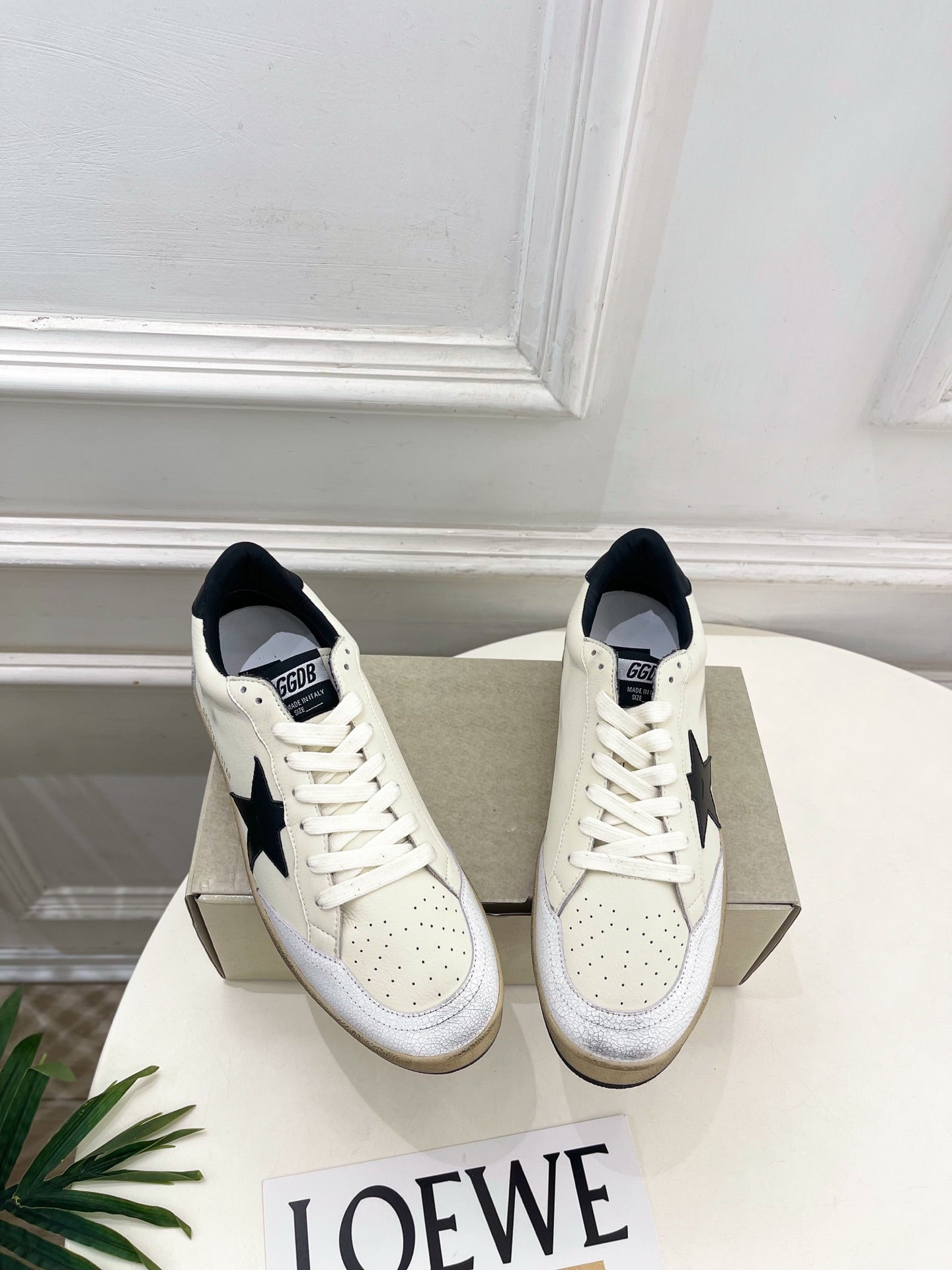 Golden Goose 26s Super-Star Black Star Cream Leather 947743
