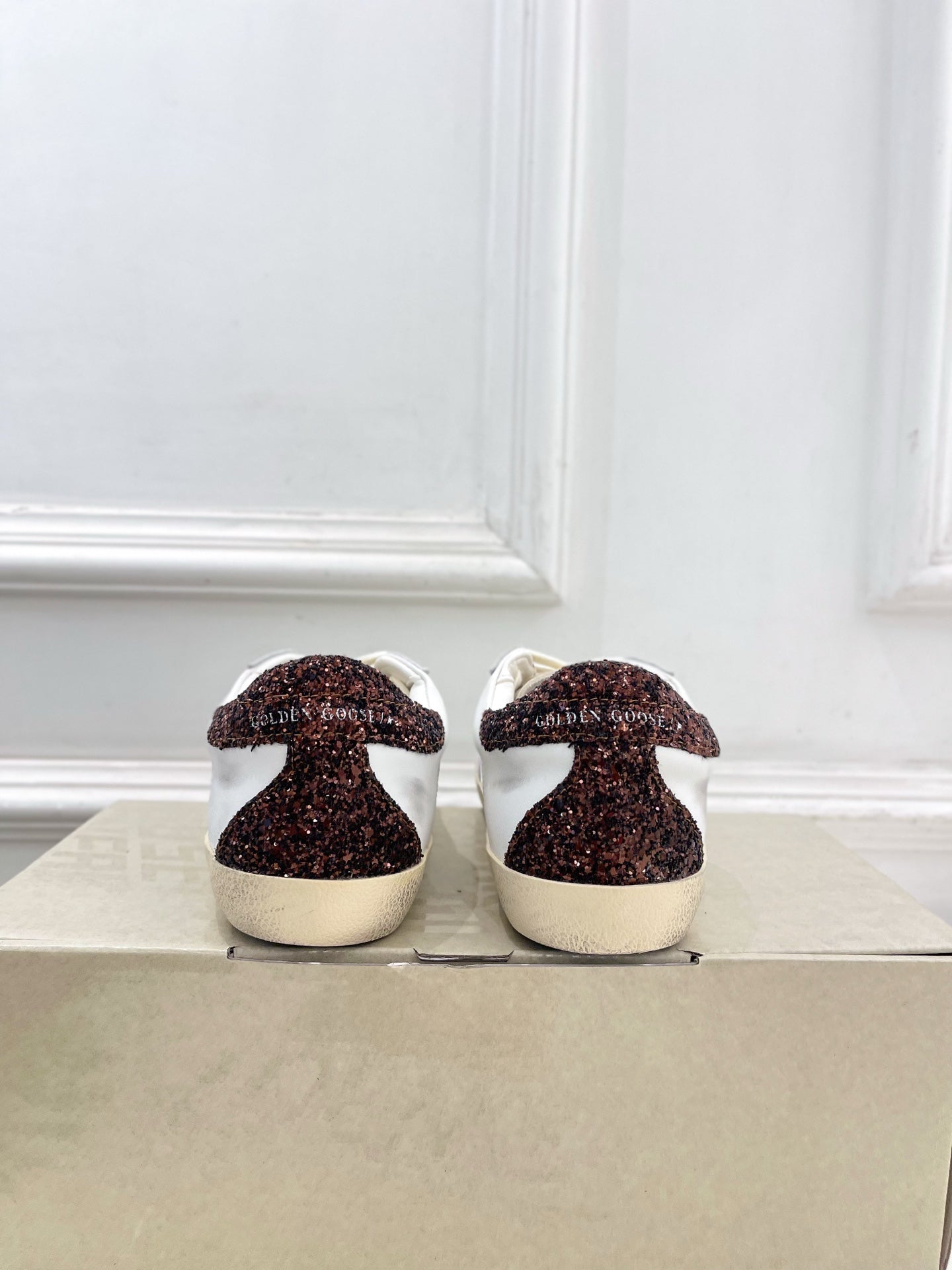 Golden Goose 26s Super-Star Light Taupe Star White Brown Glitter Leather 947745