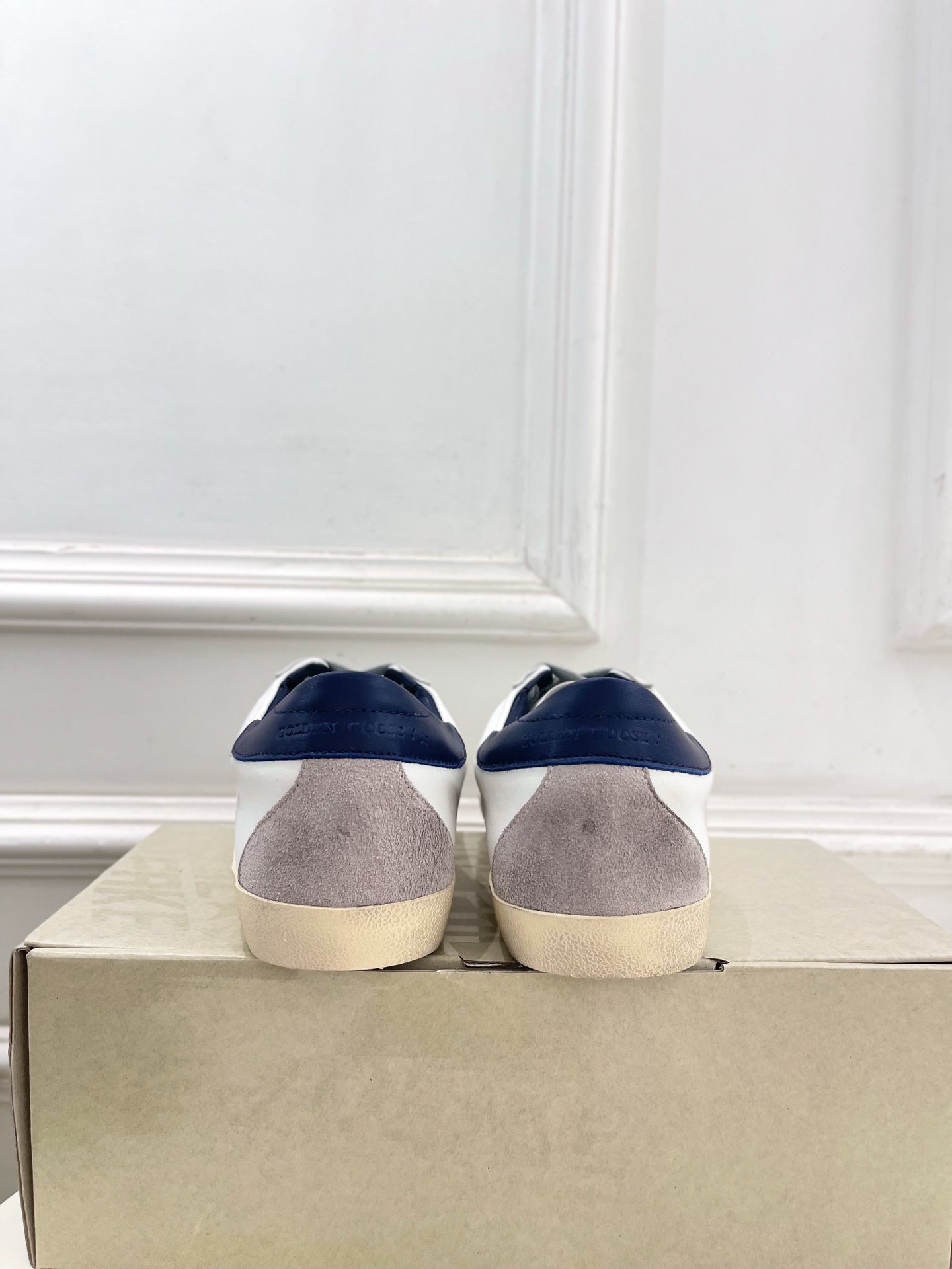 Golden Goose 26s Super-Star Grey Star White Black Leather 947749