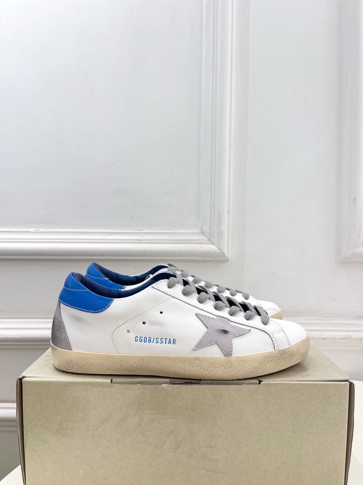 Golden Goose 26s Super-Star Grey Star White Blue Leather 947750