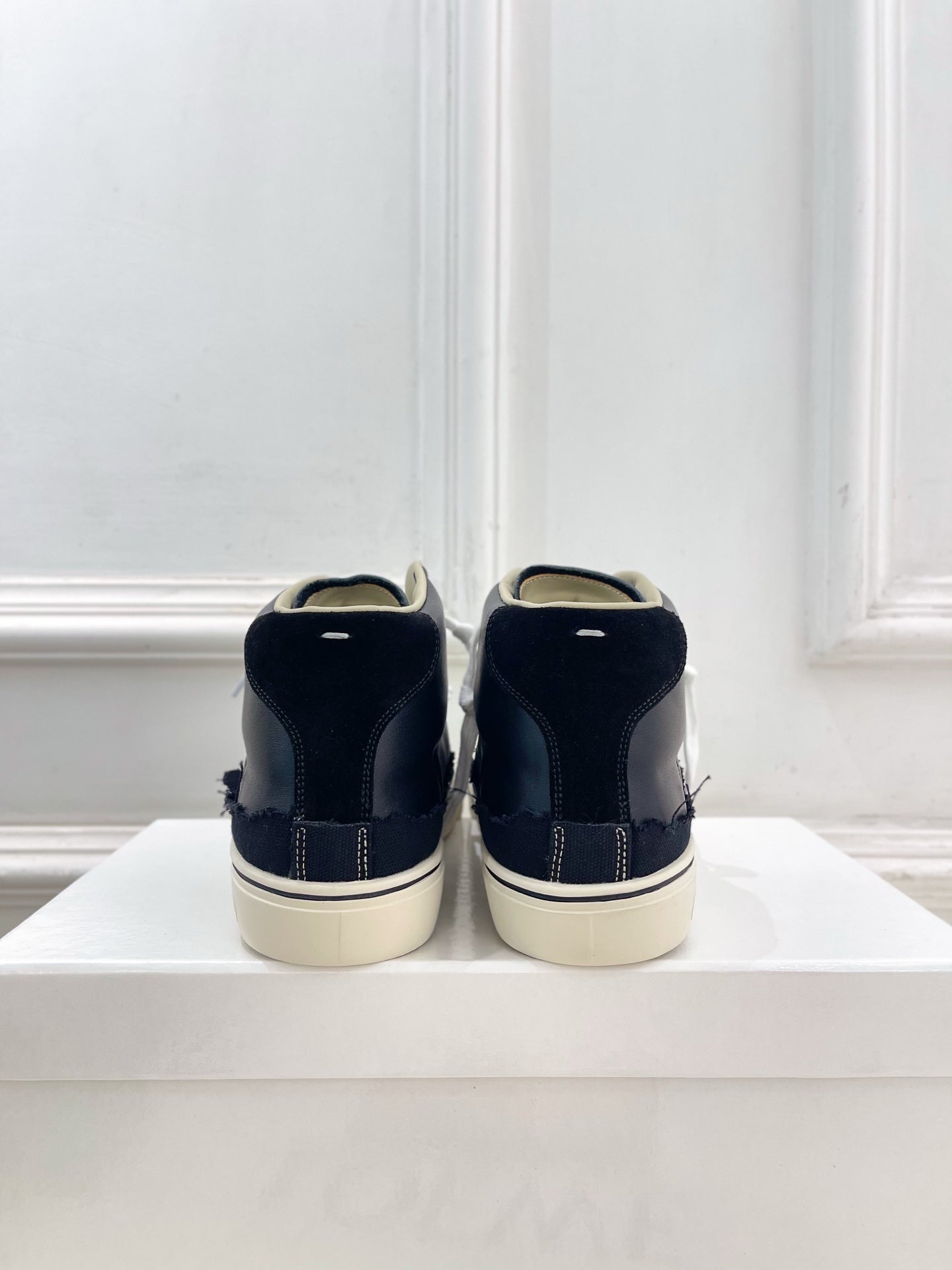 MM6 26s New Evolution Mid-Top Sneakers Black Canvas Calfskin 947481