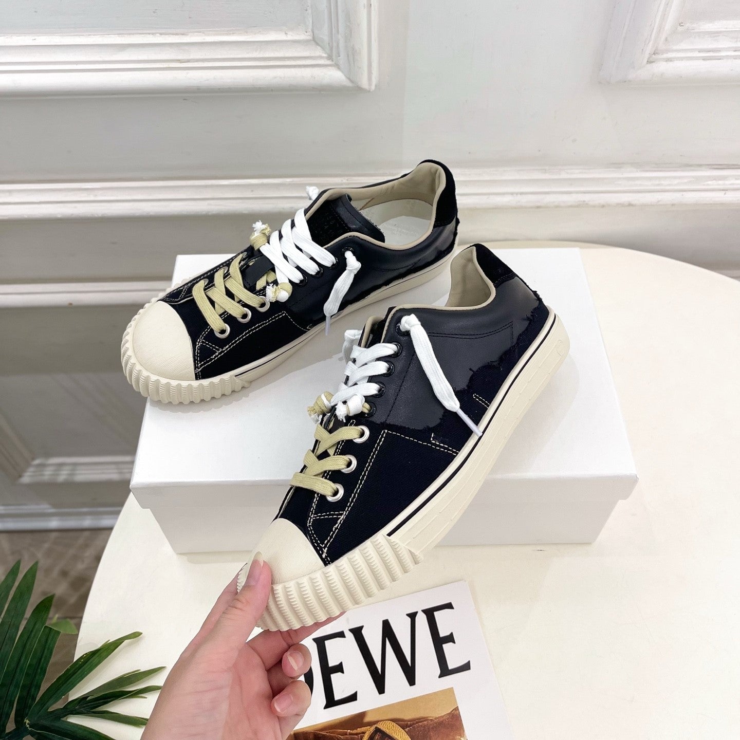 MM6 26s New Evolution Sneakers Black Canvas Calfskin 947483