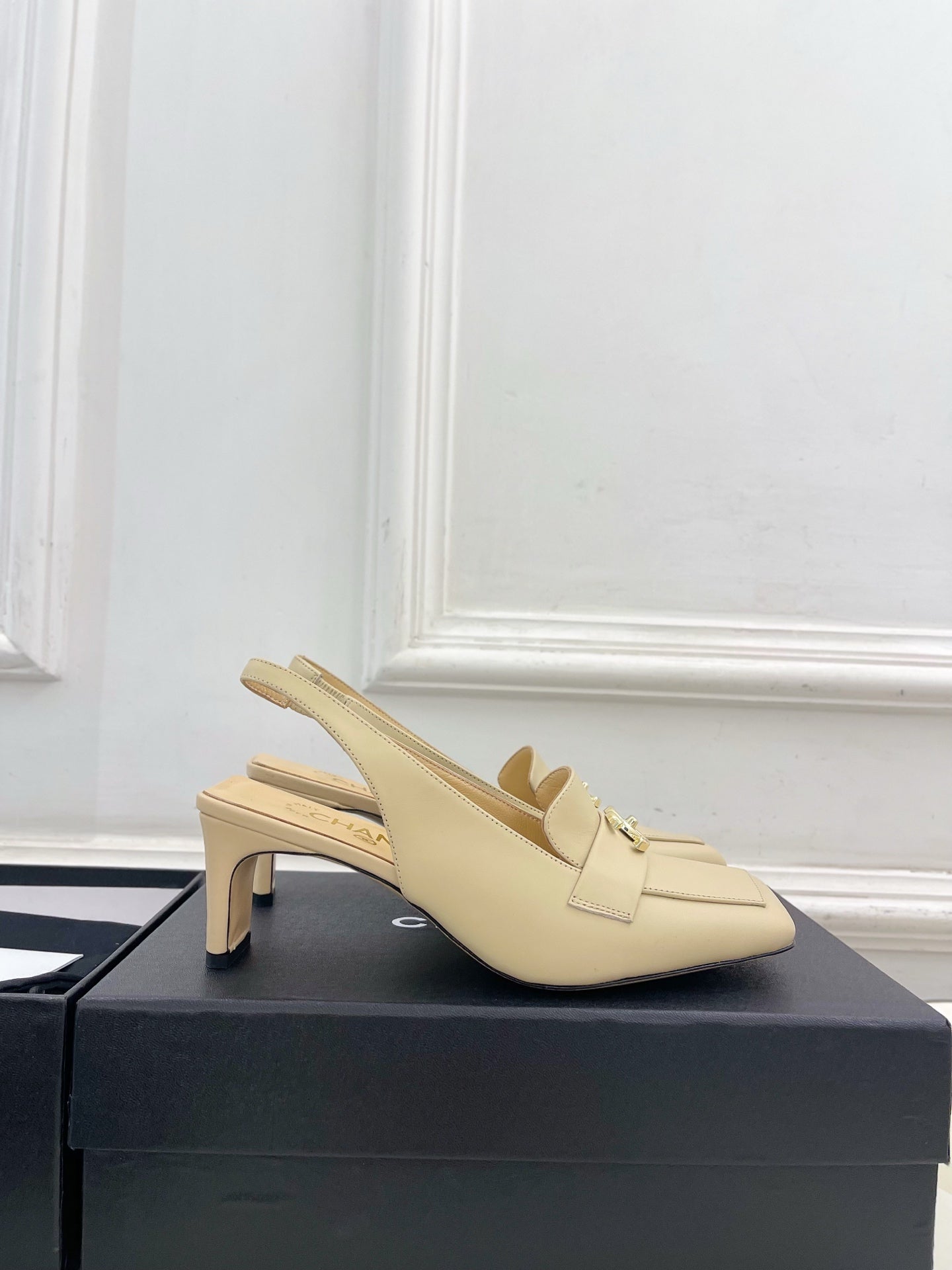 CC 26s Slingback Kitten Heels 6cm Beige Leather 946837