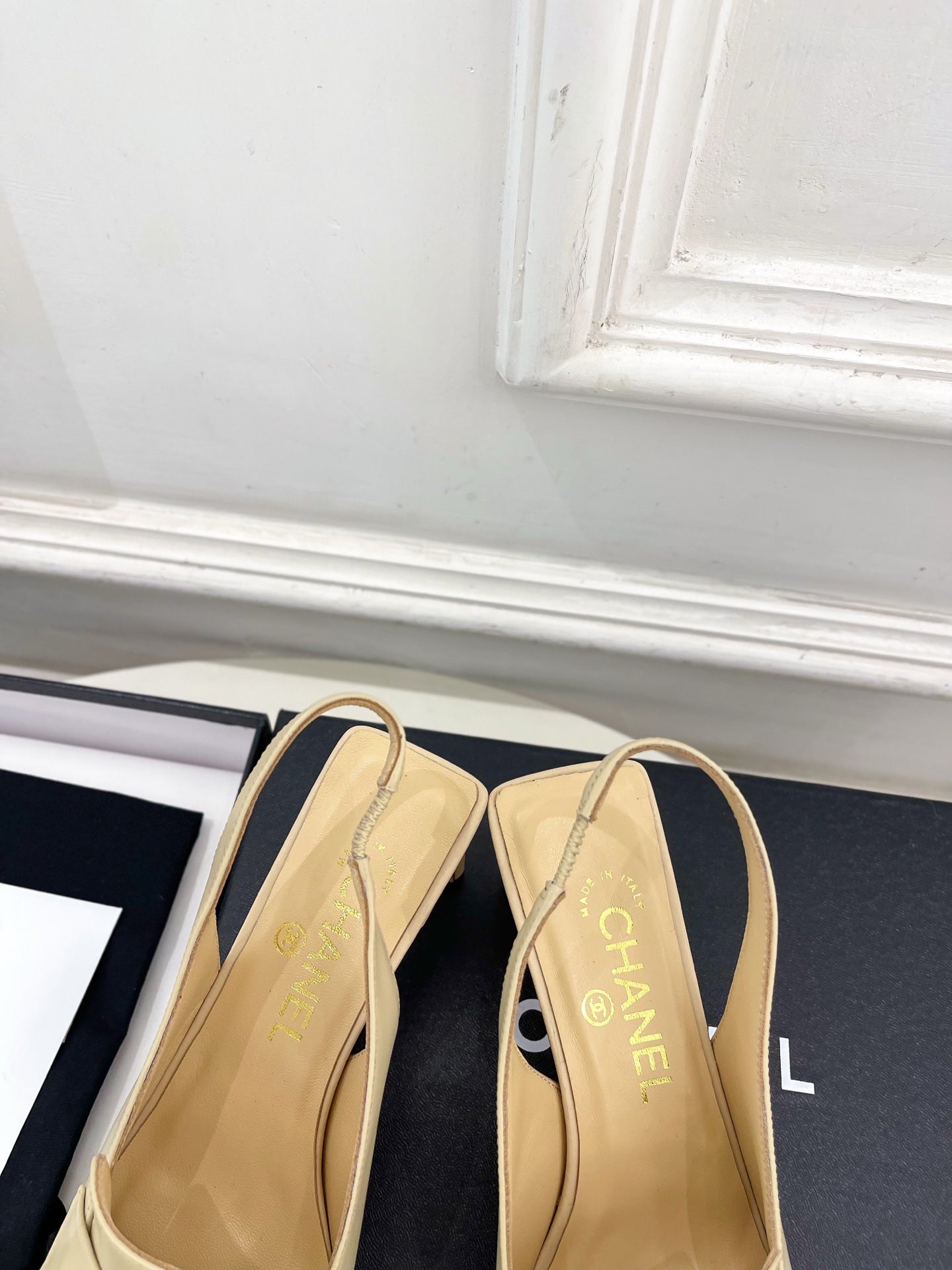 CC 26s Slingback Kitten Heels 6cm Beige Leather 946837