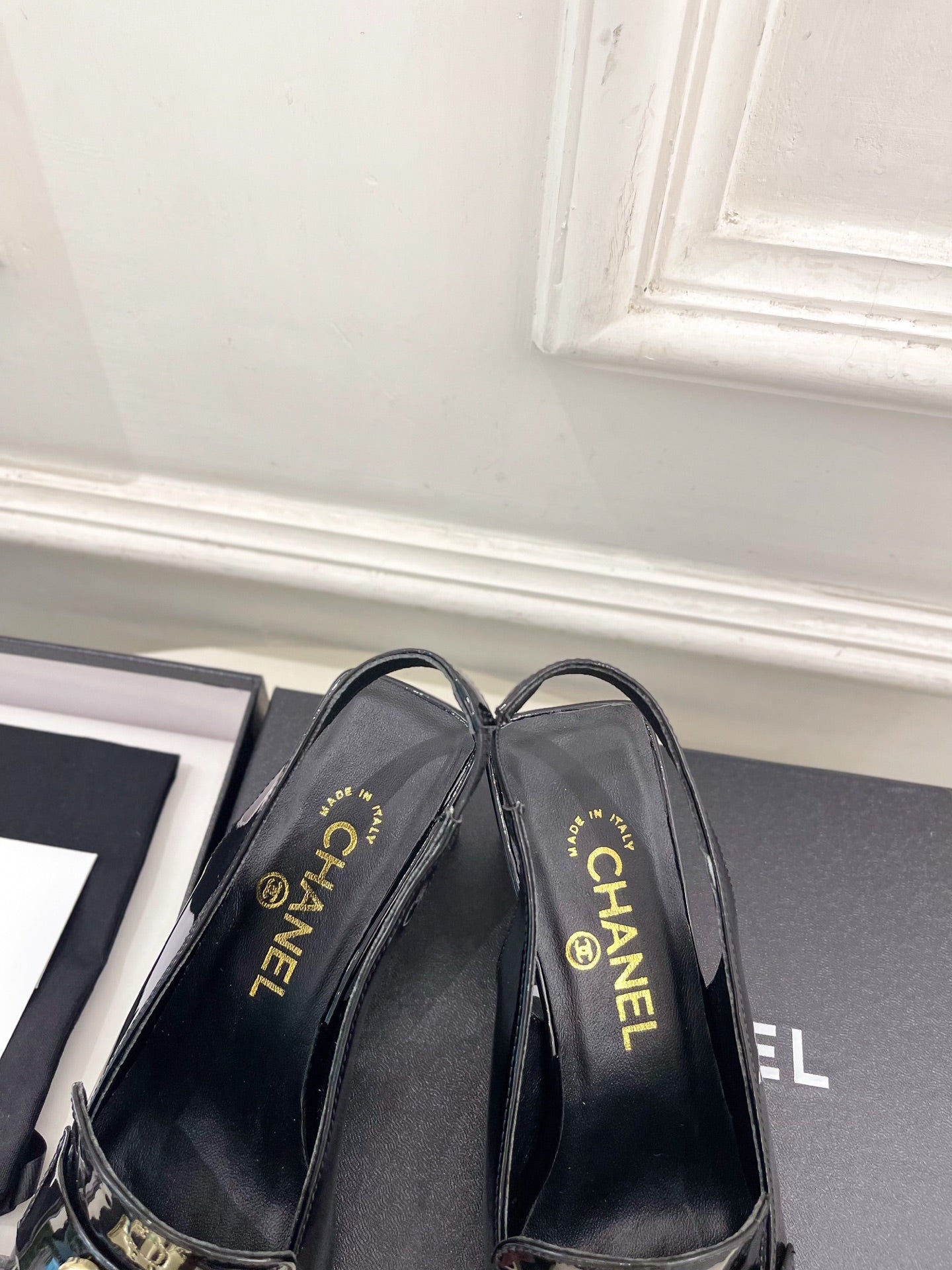 CC 26s Slingback Kitten Heels 6cm Black Patent Leather 946838