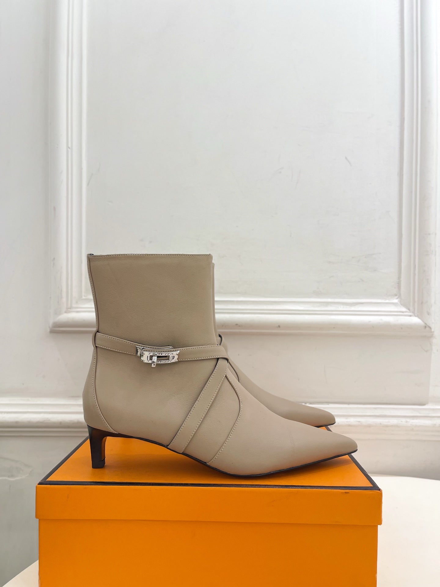 HM 26s Nice 40 Ankle Boot Beige Lambskin 947289