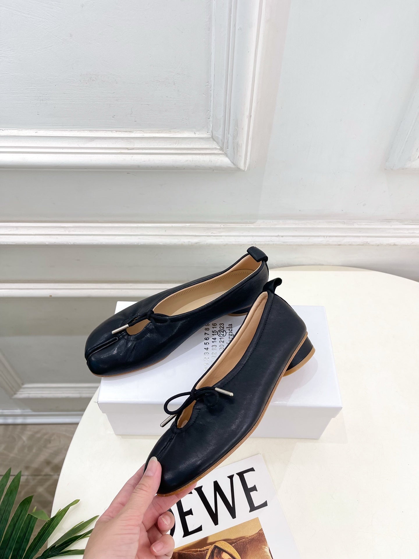 MM6 26s Tabi Ballet Flats Black Lambskin 947488