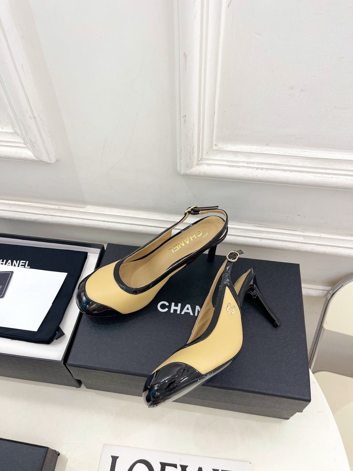 CC 26s Slingbacks Conic Heel 9cm Black Beige Leather 946884