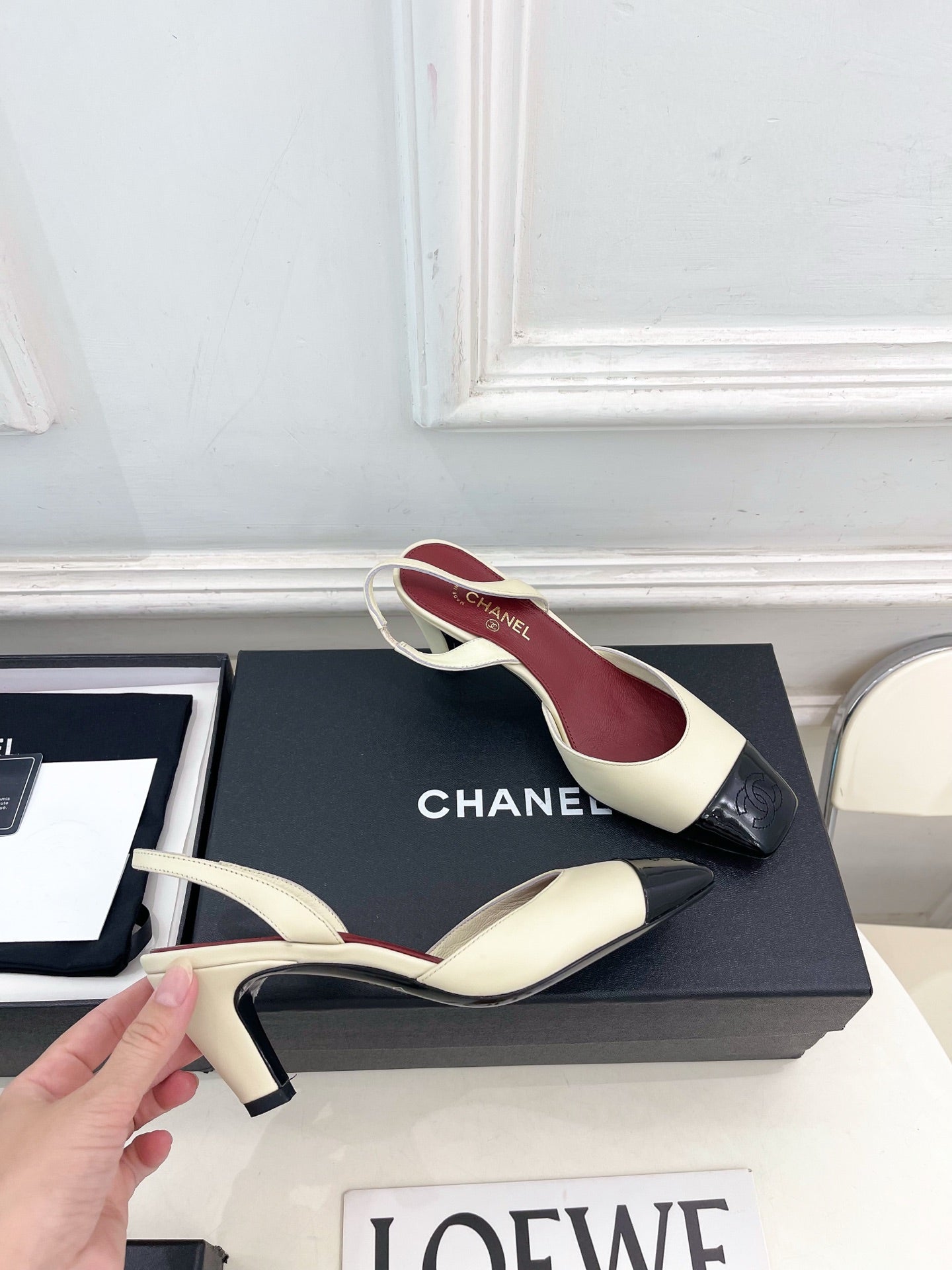 CC 26s Square Toe Slingback 6.5cm Black Cream Leather 946910