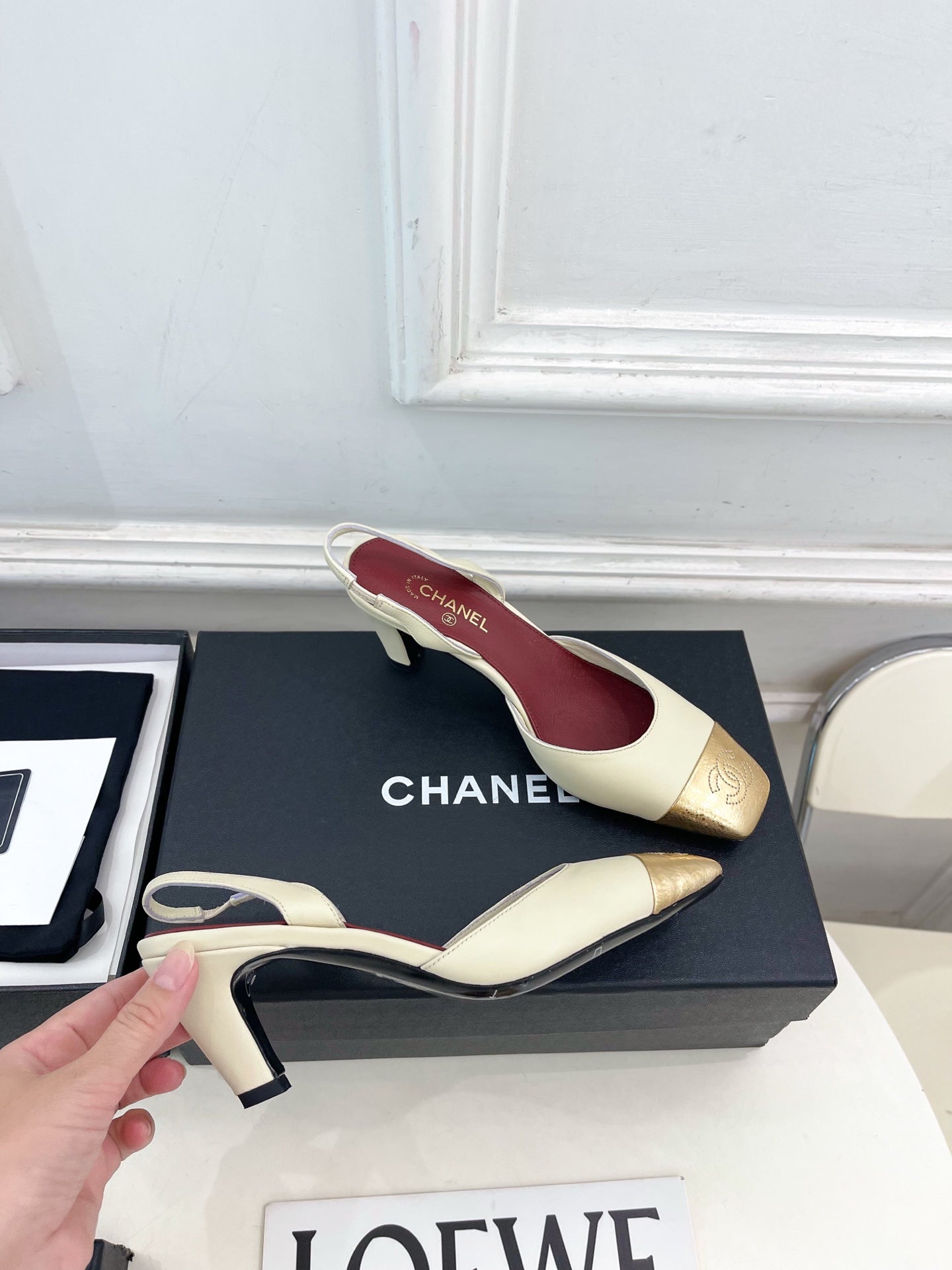 CC 26s Square Toe Slingback 6.5cm Gold Cream Leather 946913