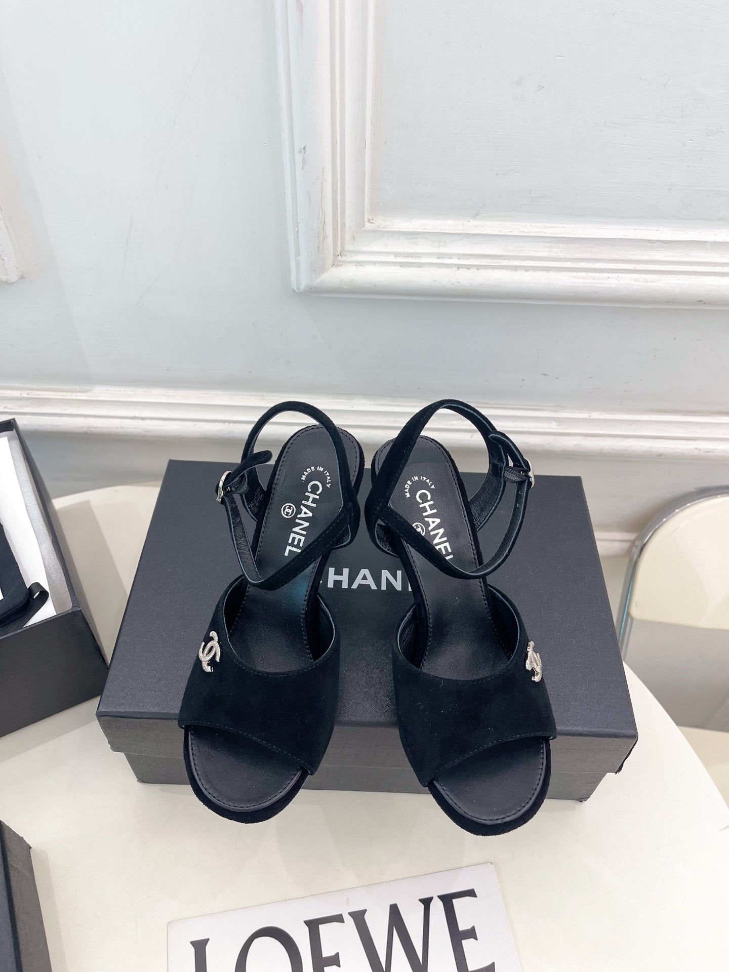 CC 26s Métiers d'Art Mary Jane Sandals 9cm Black Suede 946927