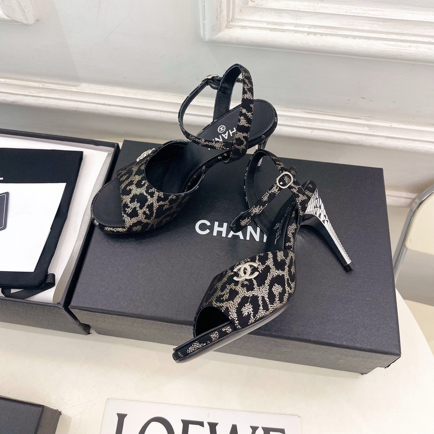 CC 26s Métiers d'Art Mary Jane Sandals 9cm Black Leopard Glitter Fabric Leather 946930