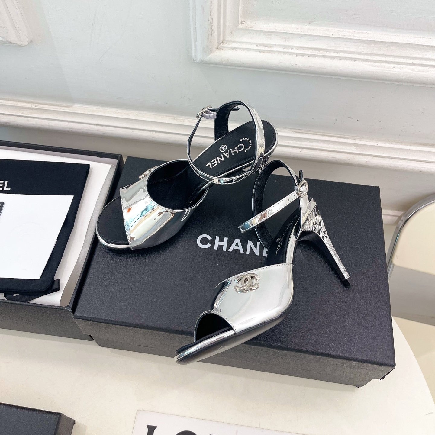 CC 26s Métiers d'Art Mary Jane Sandals 9cm Sliver Patent Leather 946930