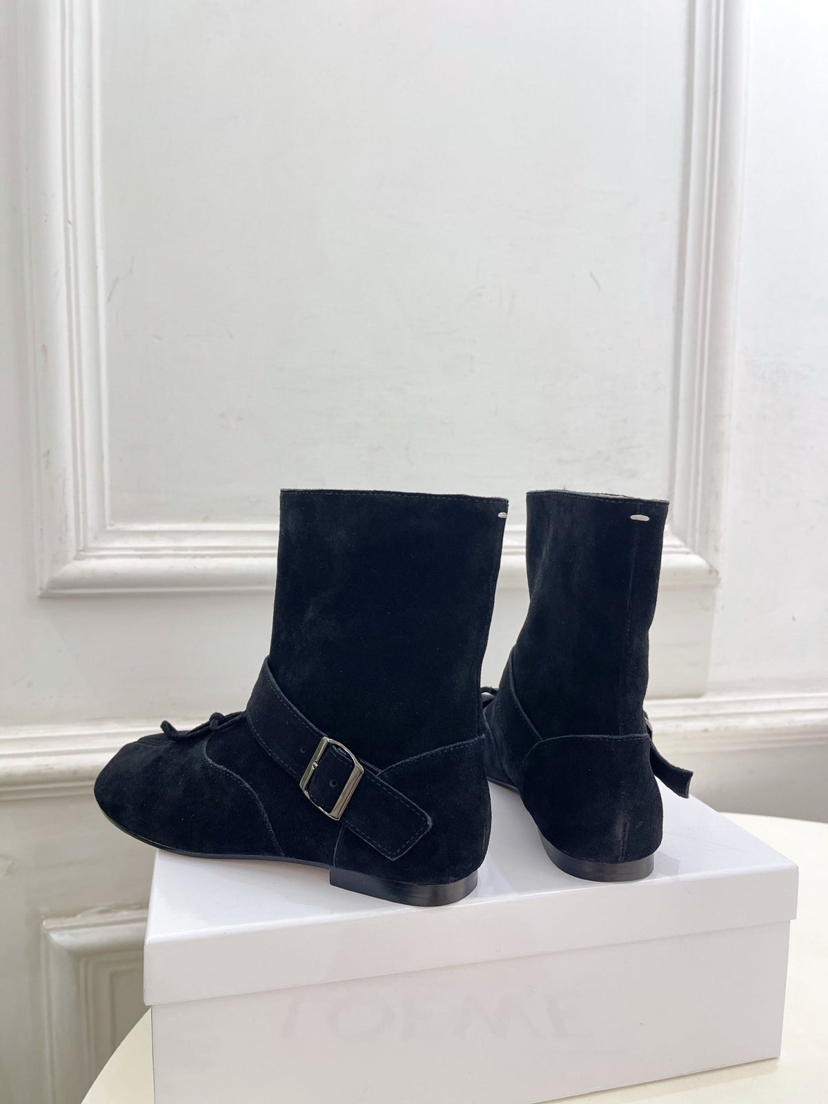 MM Tabi Ankle Boots Black Suede 112266