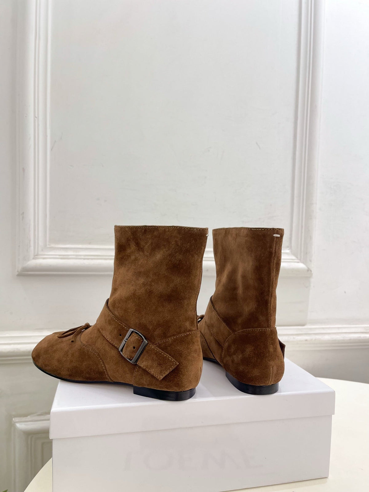 MM Tabi Ankle Boots Tan Suede 112268