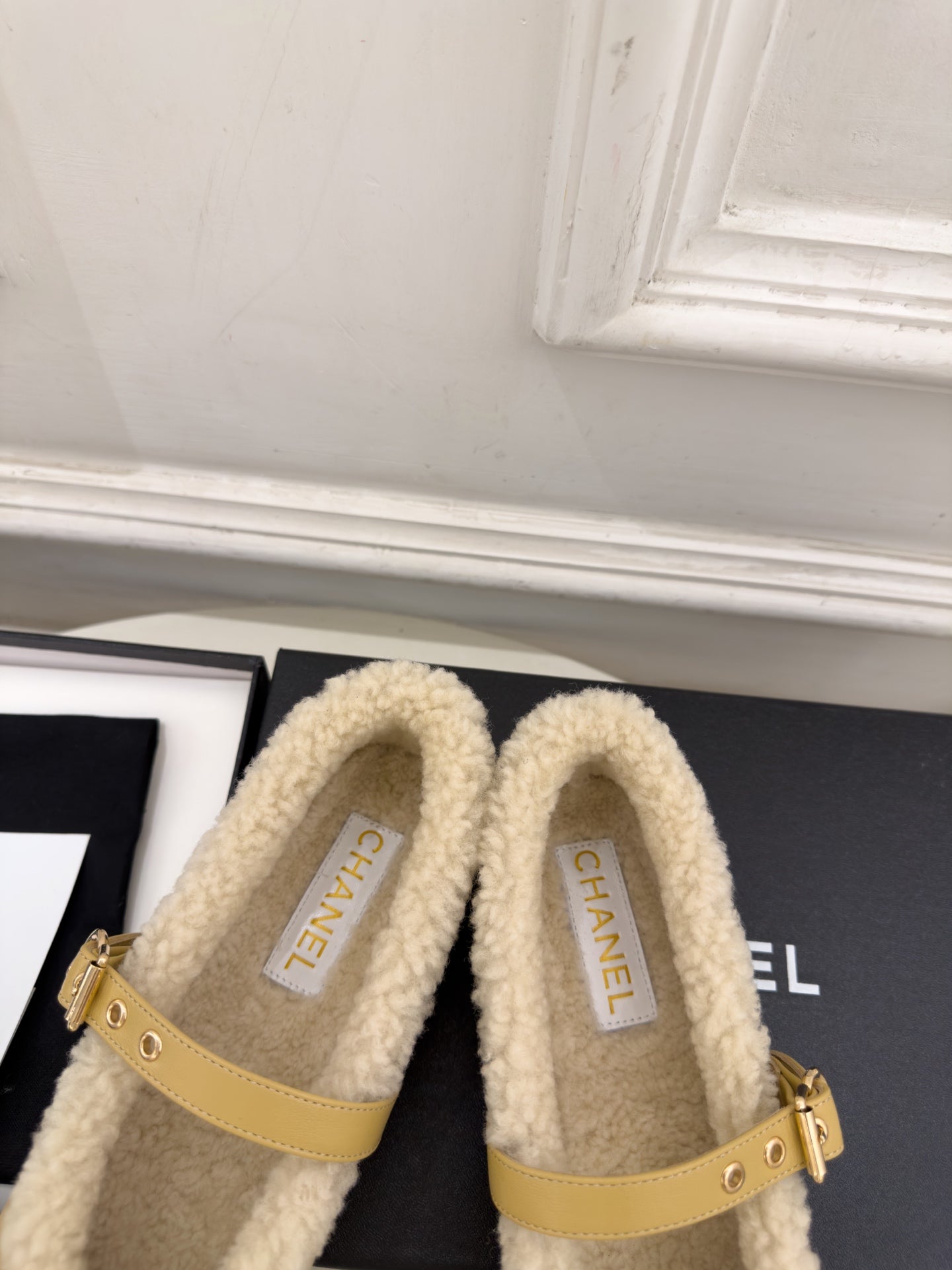 CC 26s Mary Jane Mustard Yellow Sheepskin Shearling 111926