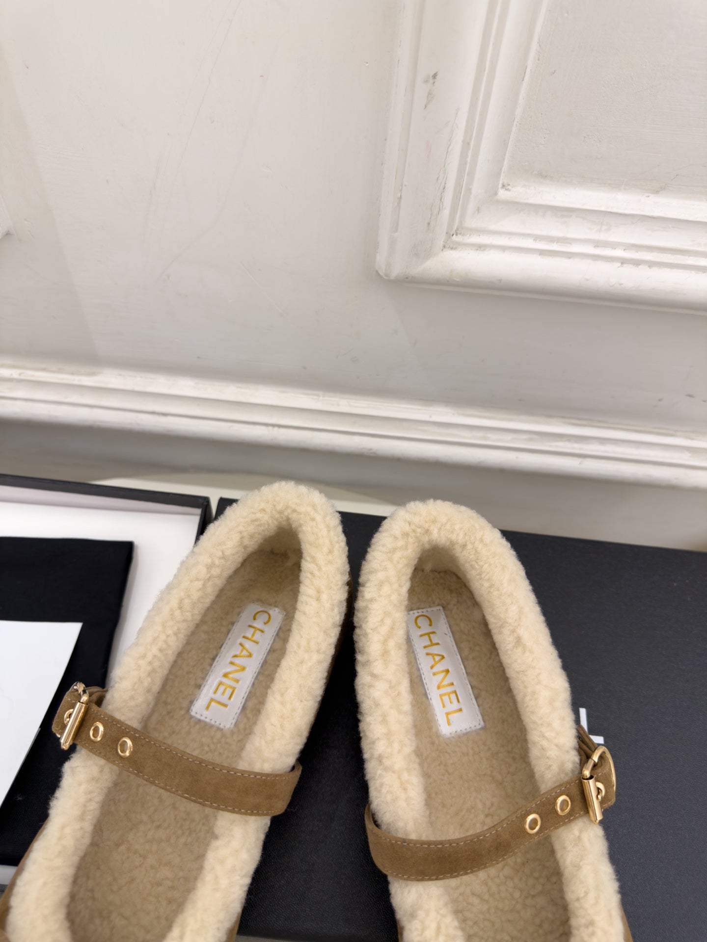 CC 26s Mary Jane Tan Suede Shearling 111930