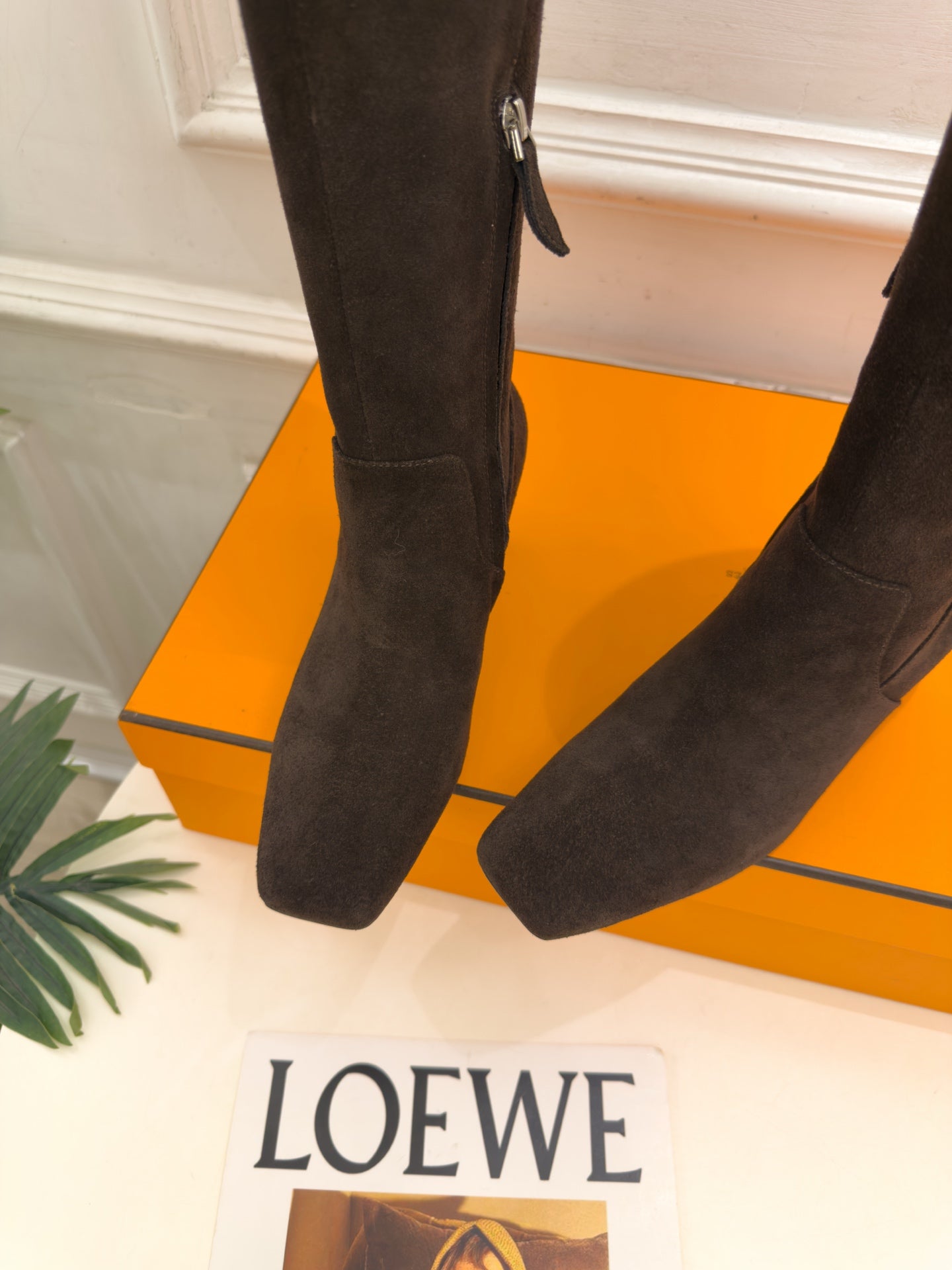 HM 26s Knee High Boots Dark Brown Suede 112130