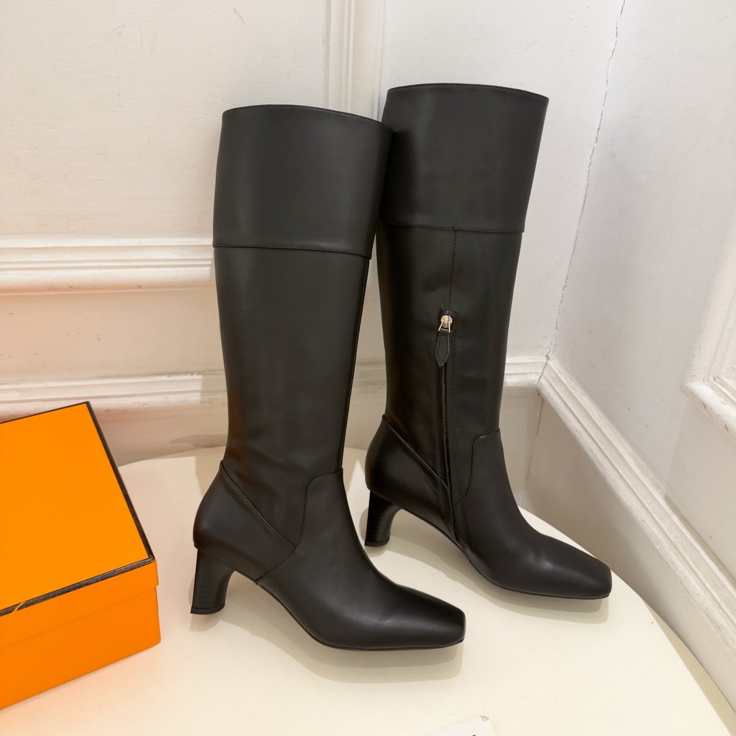 HM 26s Knee High Boots Black Smooth Leather 112132