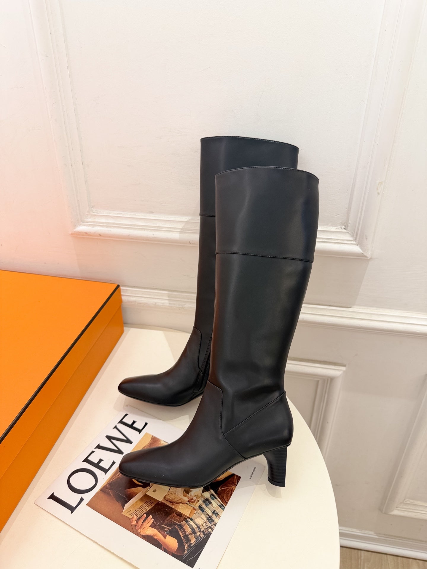 HM 26s Knee High Boots Black Smooth Leather 112132