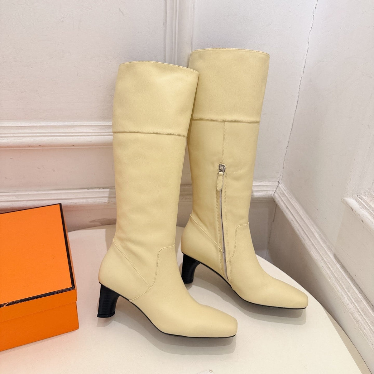 HM 26s Knee High Boots Beige Smooth Leather 112134