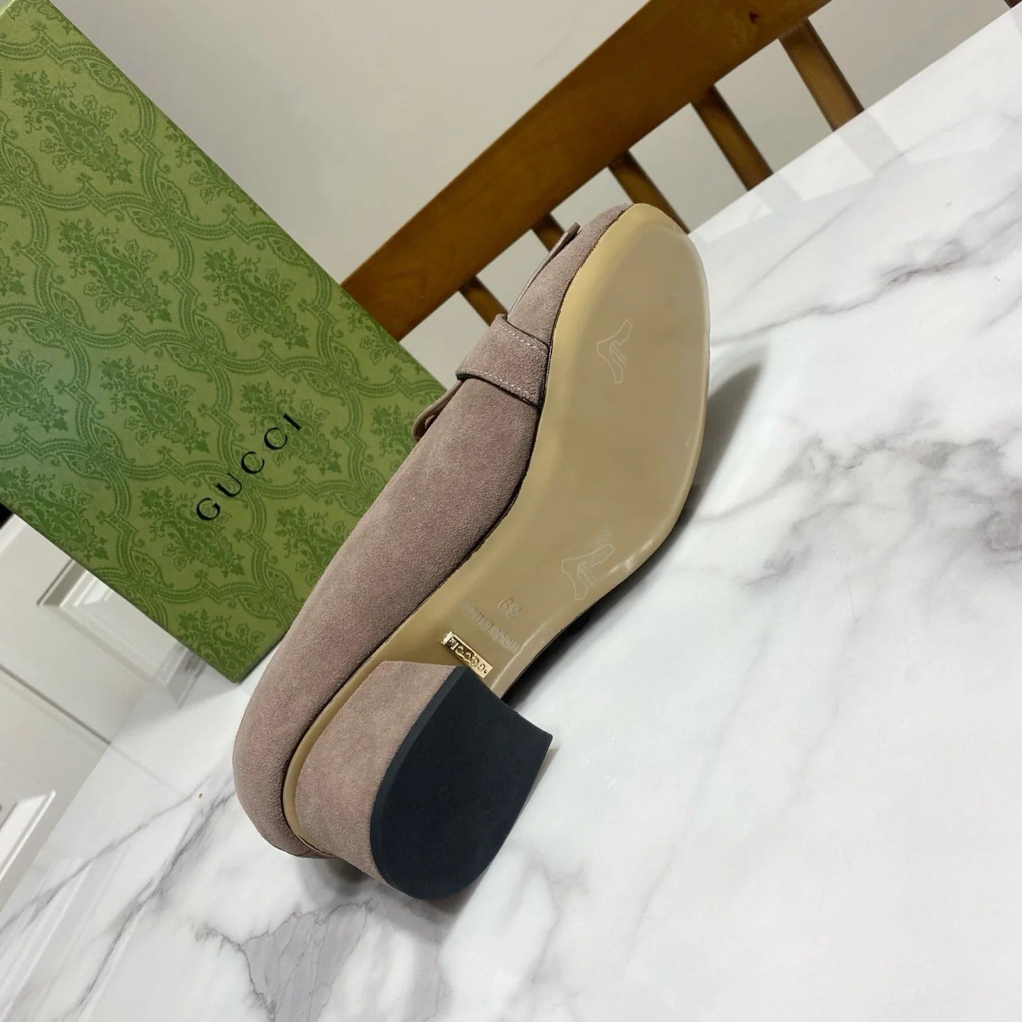 GG 26SS Chunky Heel Pump 50 Taupe Suede 640555