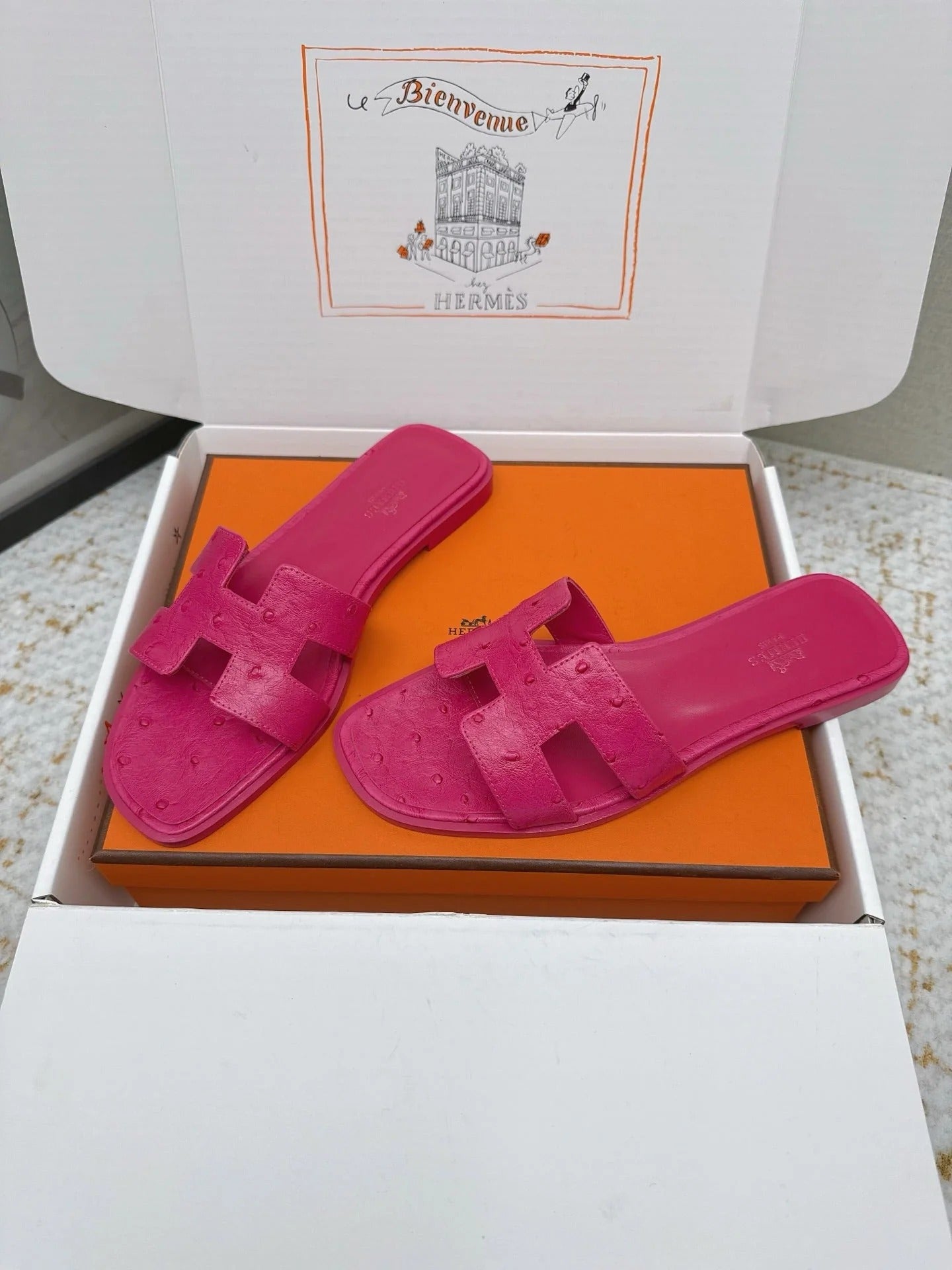 HM 26ss Oran Sandals Dark Pink Ostrich Leather 625106