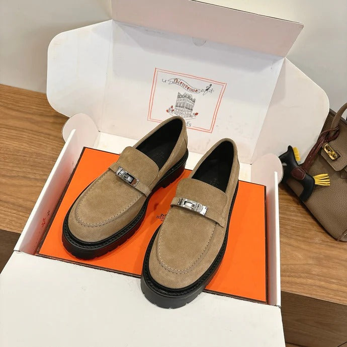 HM 26ss Loafers Beige Suede Sliver Buckle 638431