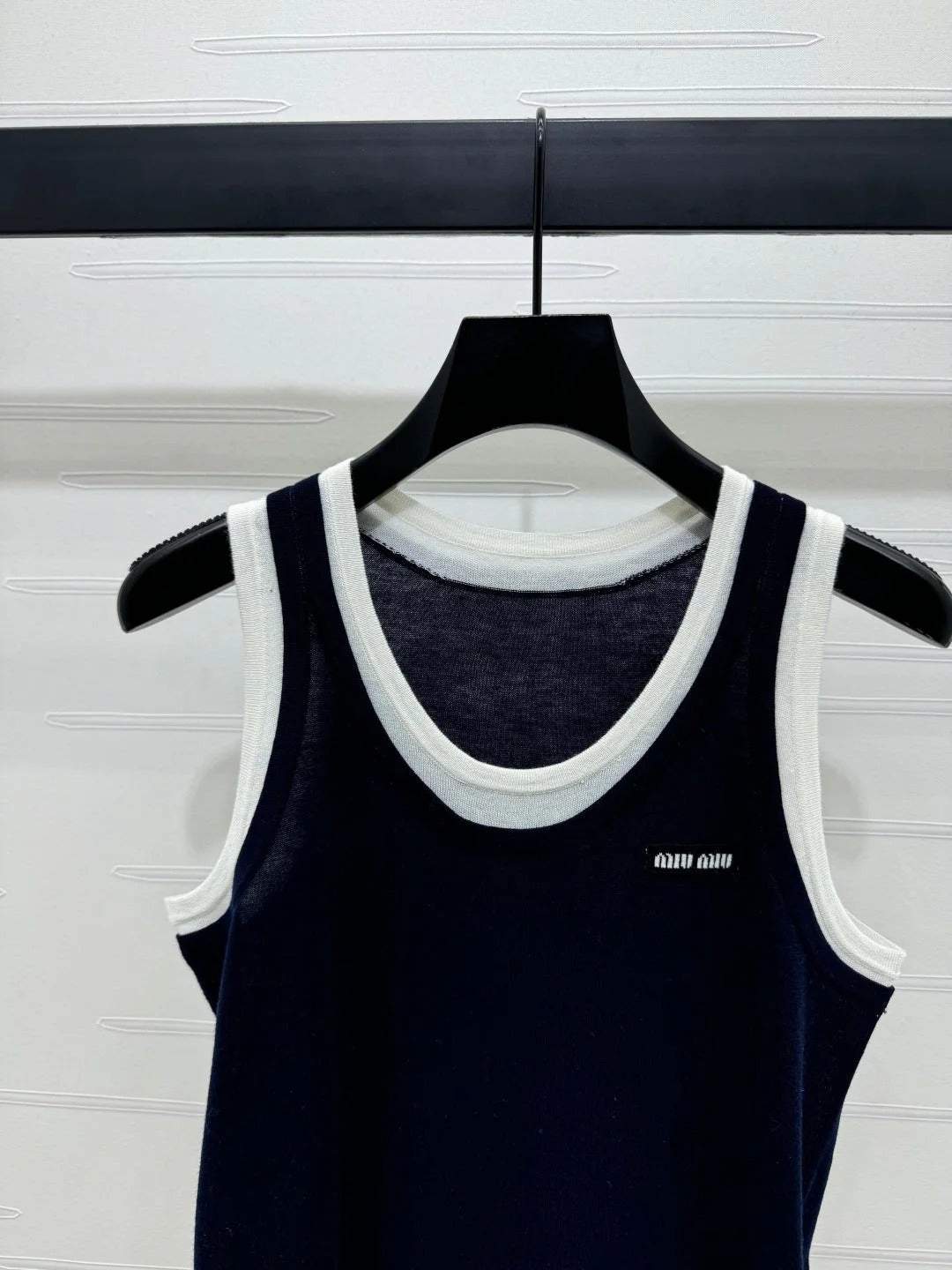 MIUMIU SLEEVELESS TOP 269403