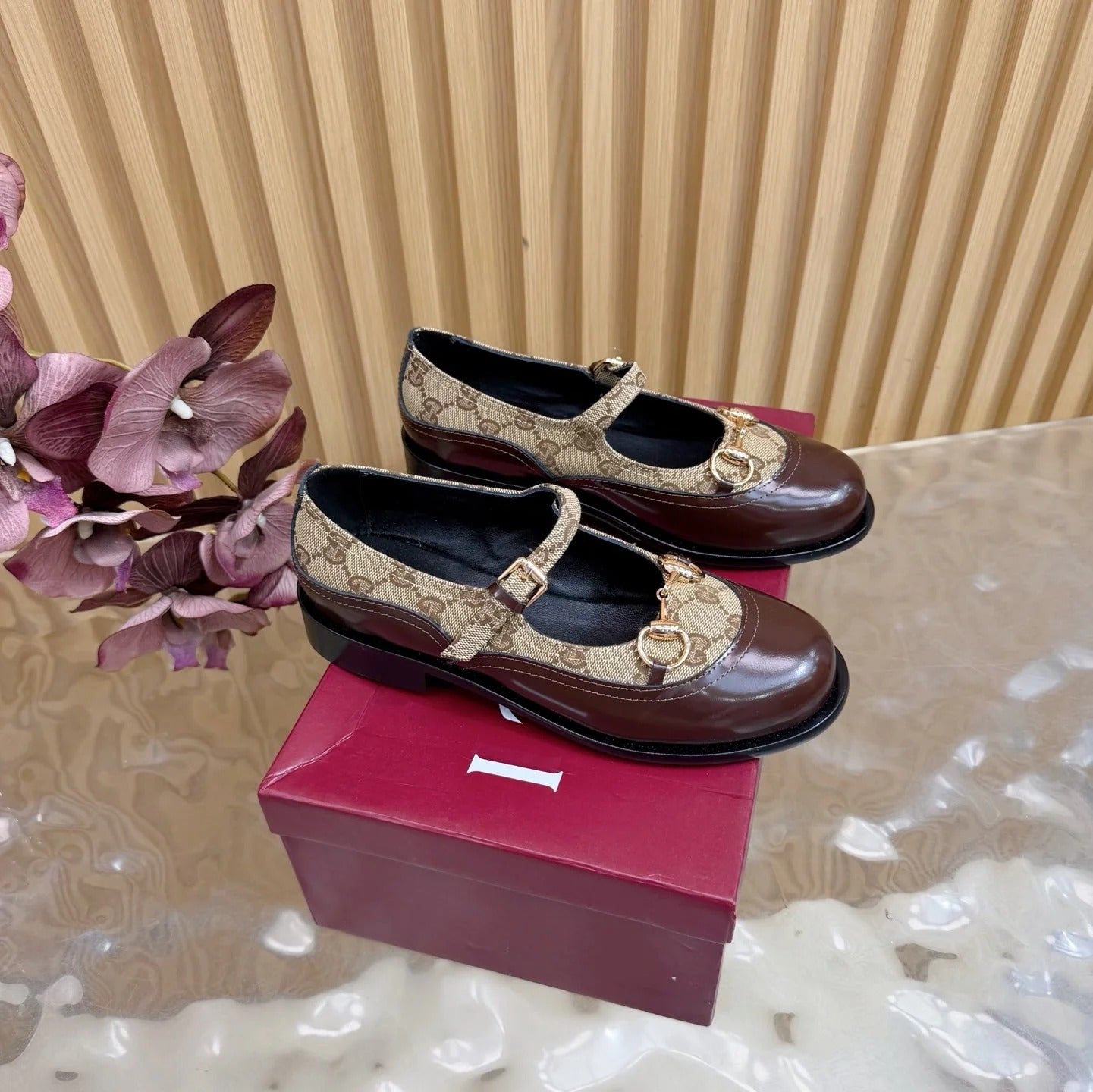 GG 26 Slip-on Brown Beige Sheepskin Double G Denim 589460