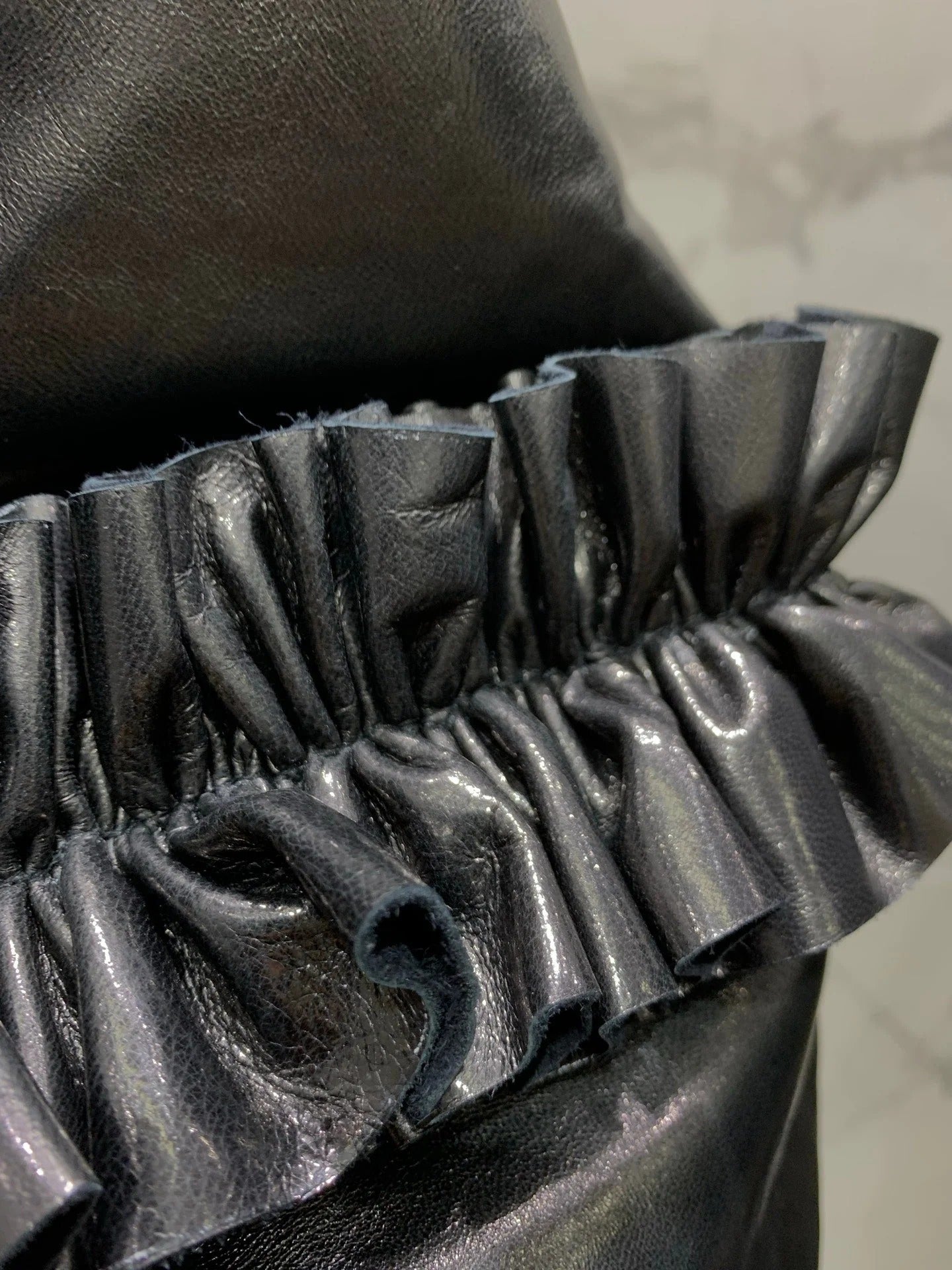 CHANEL 25S ROUND-NECK LEATHER JACKET 410