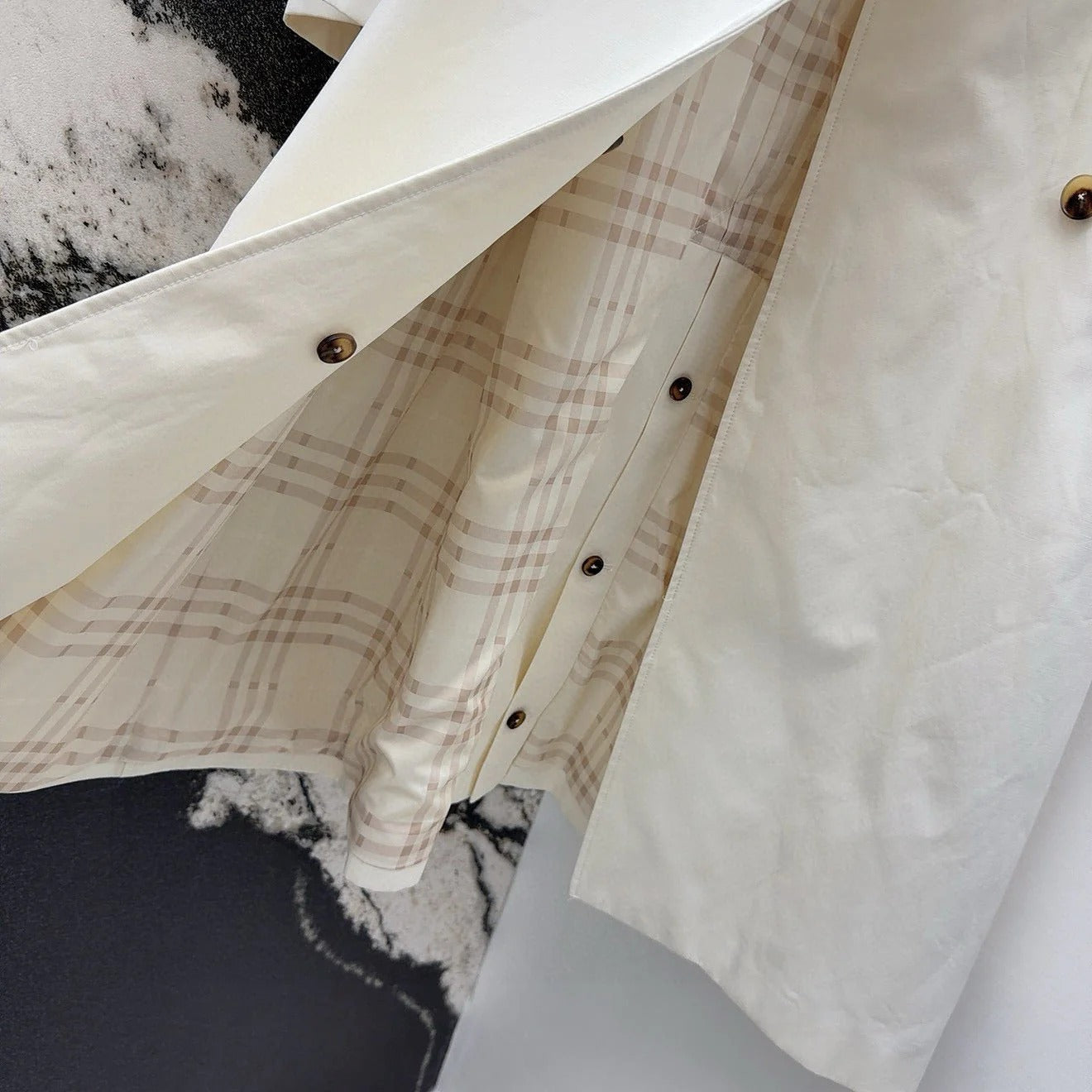 BURBERRY 25S LONG TRENCH COAT 107