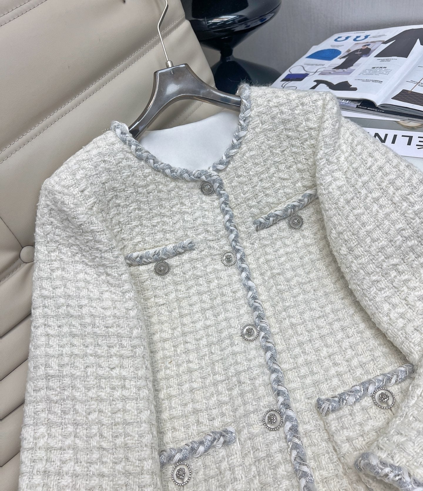 CHANEL 25S ROUND-NECK KNIT CARDIGAN 378