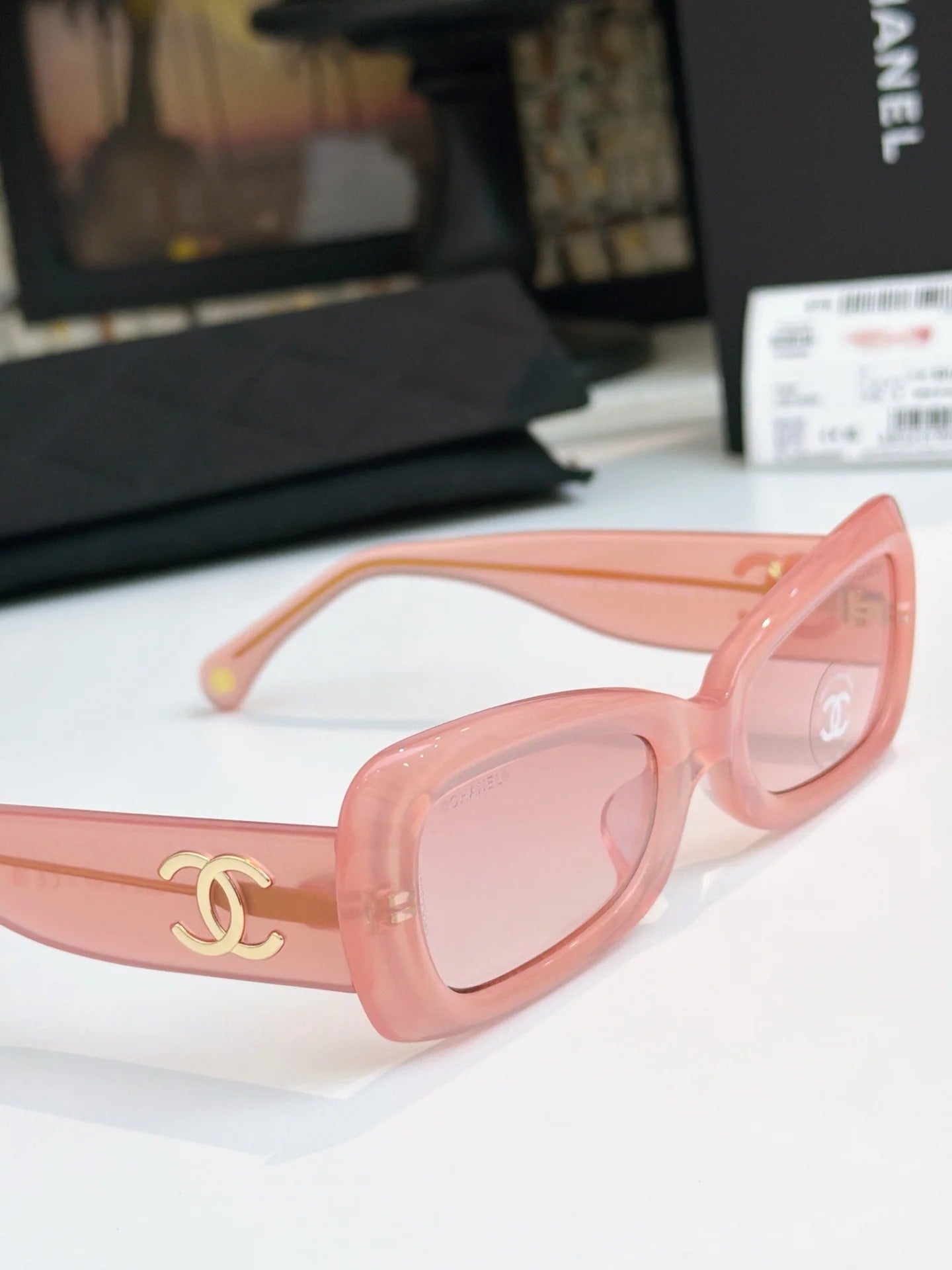 Chanel Cat Eye Sunglasses Pink Acetate Calfskin CH9181