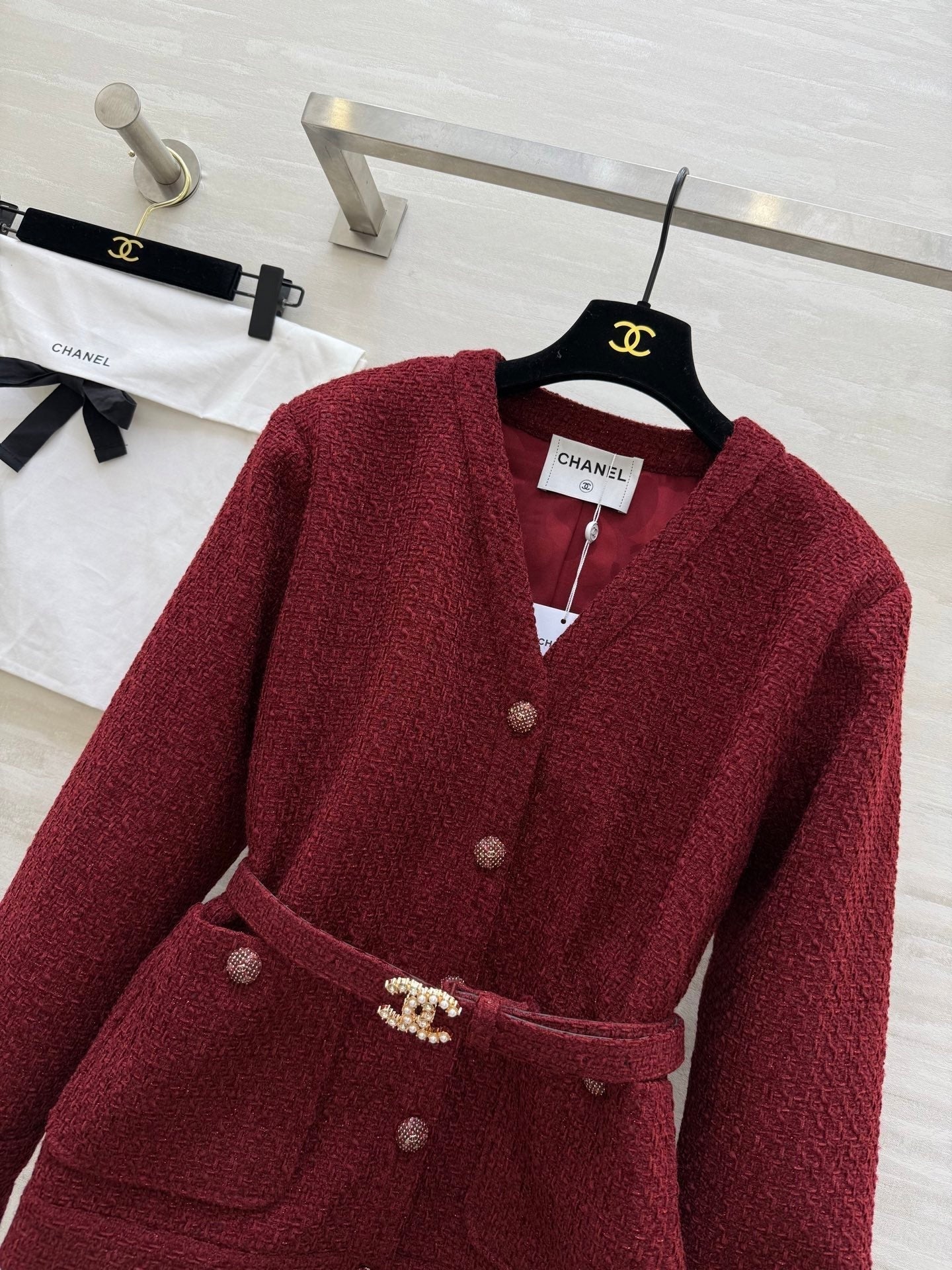 CHANEL 25S V-NECK TWEED JACKET 609